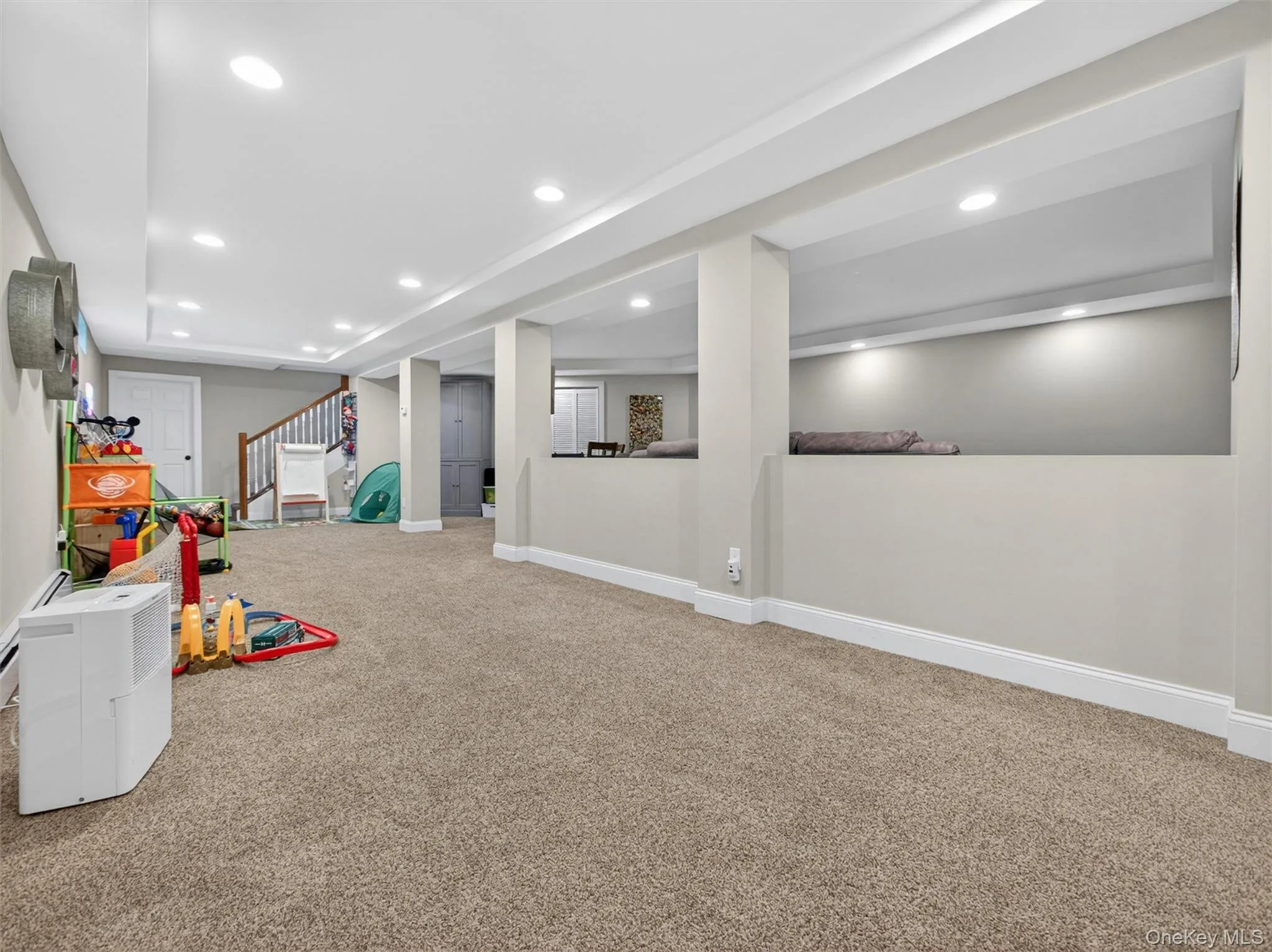 22 Gail Drive, Clarkstown, NY, 3 Bedrooms Bedrooms, 13 Rooms Rooms,2 BathroomsBathrooms,Residential,For Rent,Gail,0,1009995 22 Gail Drive, Clarkstown, NY, 3 Bedrooms Bedrooms, 13 Rooms Rooms,2 BathroomsBathrooms,Residential,For Rent,Gail,0,1009995