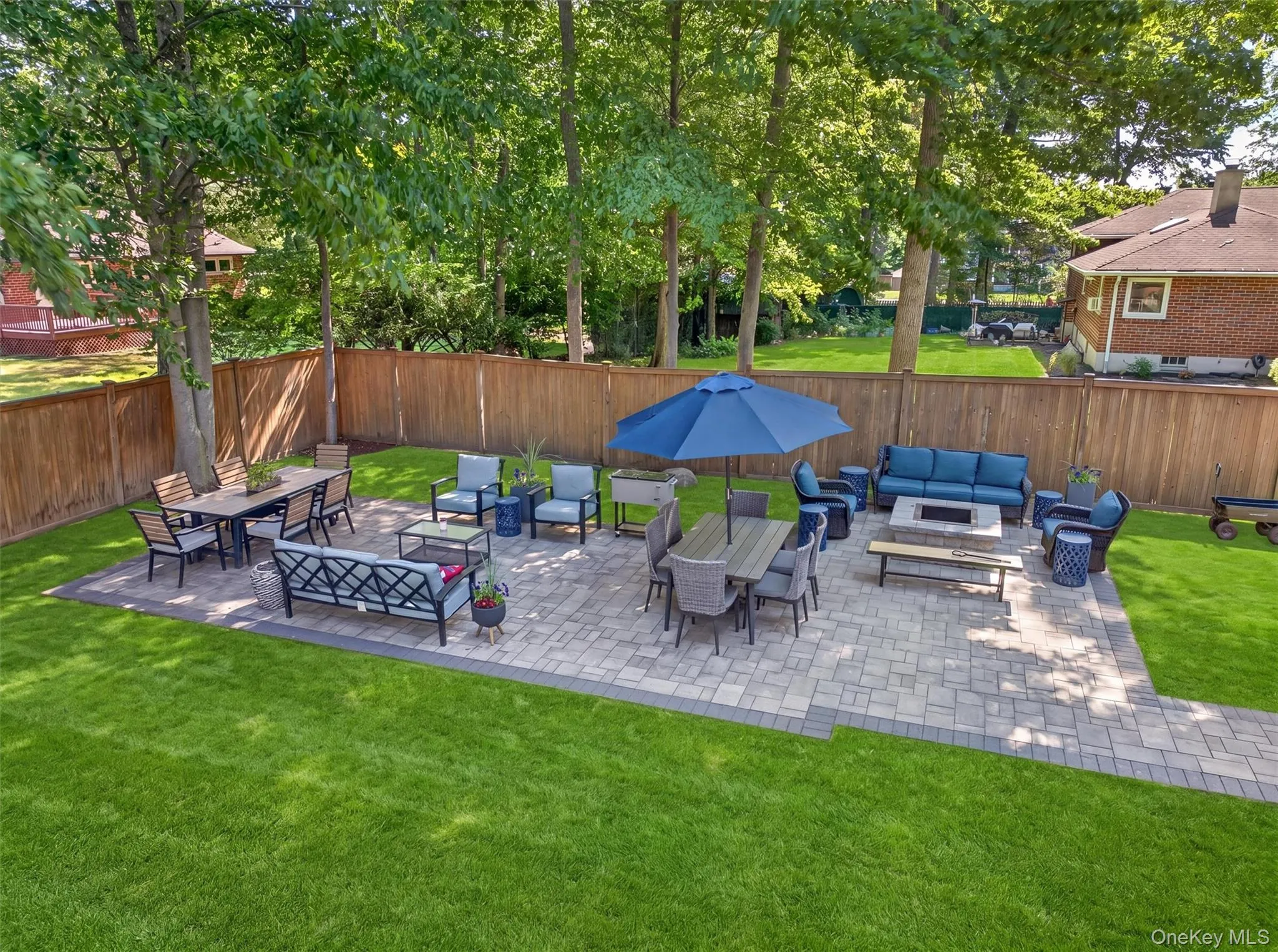 22 Gail Drive, Clarkstown, NY, 3 Bedrooms Bedrooms, 13 Rooms Rooms,2 BathroomsBathrooms,Residential,For Rent,Gail,0,1009995 22 Gail Drive, Clarkstown, NY, 3 Bedrooms Bedrooms, 13 Rooms Rooms,2 BathroomsBathrooms,Residential,For Rent,Gail,0,1009995