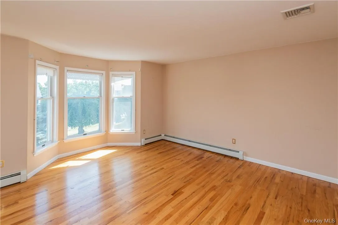 11 Peterson Road, Monroe, NY, 4 Bedrooms Bedrooms, 9 Rooms Rooms,2 BathroomsBathrooms,Residential Lease,For Rent,Peterson,0,1009996 11 Peterson Road, Monroe, NY, 4 Bedrooms Bedrooms, 9 Rooms Rooms,2 BathroomsBathrooms,Residential Lease,For Rent,Peterson,0,1009996