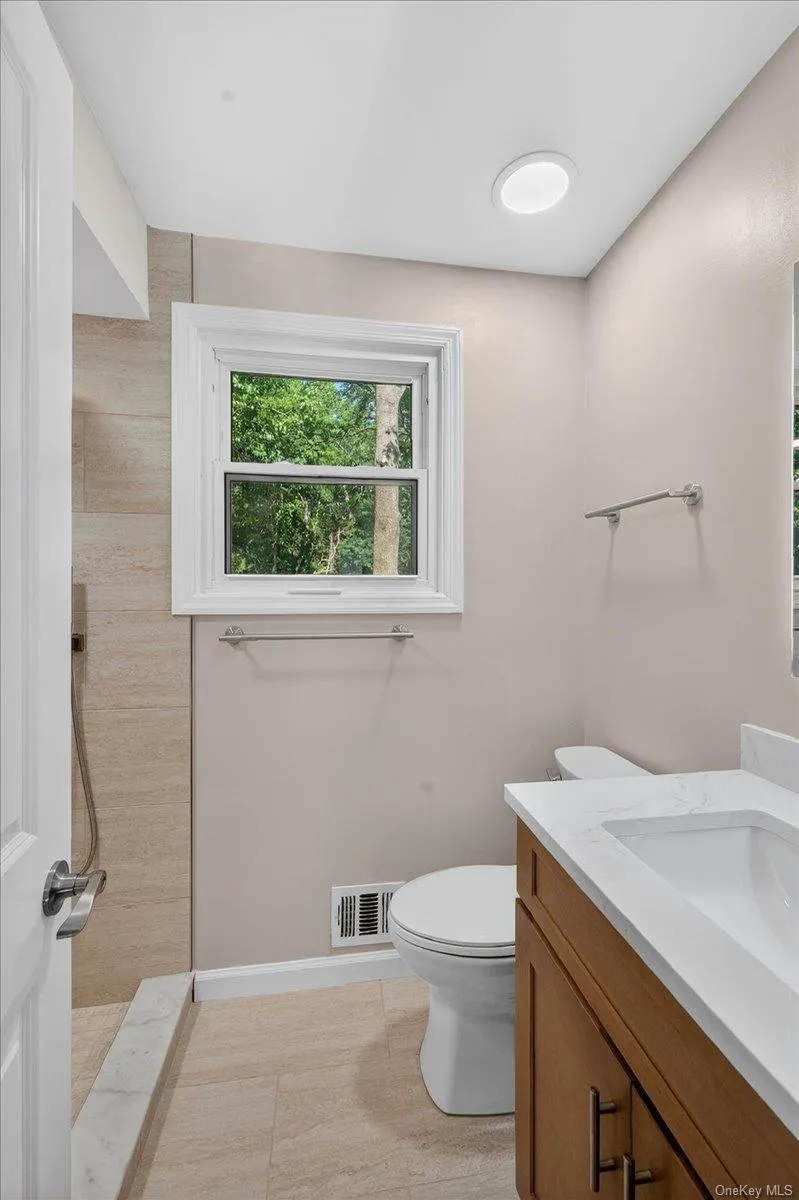 375 Old Willets Path, Smithtown, NY, 4 Bedrooms Bedrooms, 9 Rooms Rooms,3 BathroomsBathrooms,Residential,For Rent,Old Willets,0,1009997 375 Old Willets Path, Smithtown, NY, 4 Bedrooms Bedrooms, 9 Rooms Rooms,3 BathroomsBathrooms,Residential,For Rent,Old Willets,0,1009997