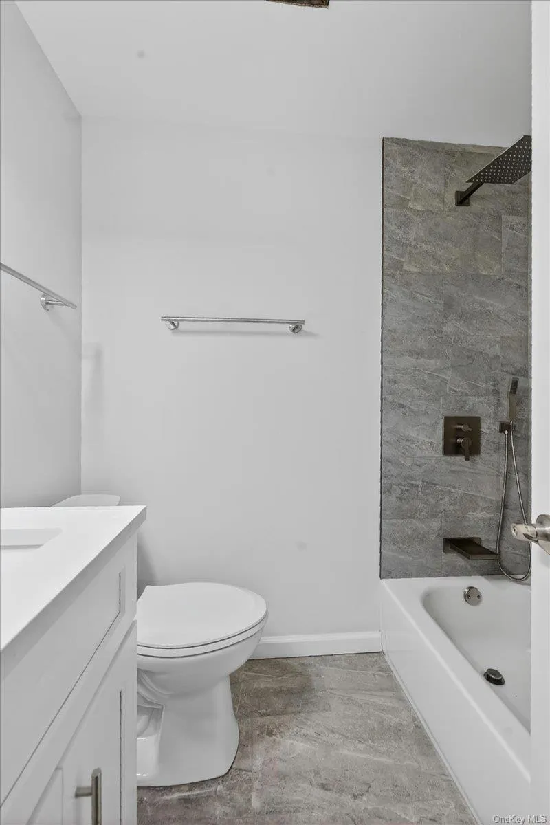 375 Old Willets Path, Smithtown, NY, 4 Bedrooms Bedrooms, 9 Rooms Rooms,3 BathroomsBathrooms,Residential,For Rent,Old Willets,0,1009997 375 Old Willets Path, Smithtown, NY, 4 Bedrooms Bedrooms, 9 Rooms Rooms,3 BathroomsBathrooms,Residential,For Rent,Old Willets,0,1009997
