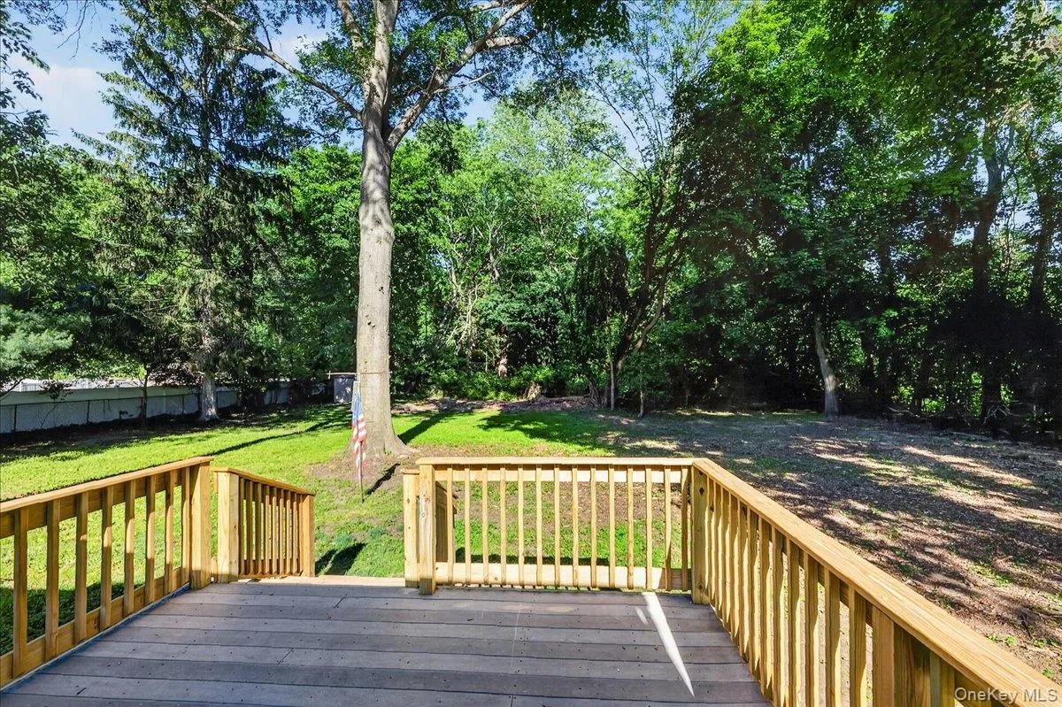 375 Old Willets Path, Smithtown, NY, 4 Bedrooms Bedrooms, 9 Rooms Rooms,3 BathroomsBathrooms,Residential,For Rent,Old Willets,0,1009997 375 Old Willets Path, Smithtown, NY, 4 Bedrooms Bedrooms, 9 Rooms Rooms,3 BathroomsBathrooms,Residential,For Rent,Old Willets,0,1009997