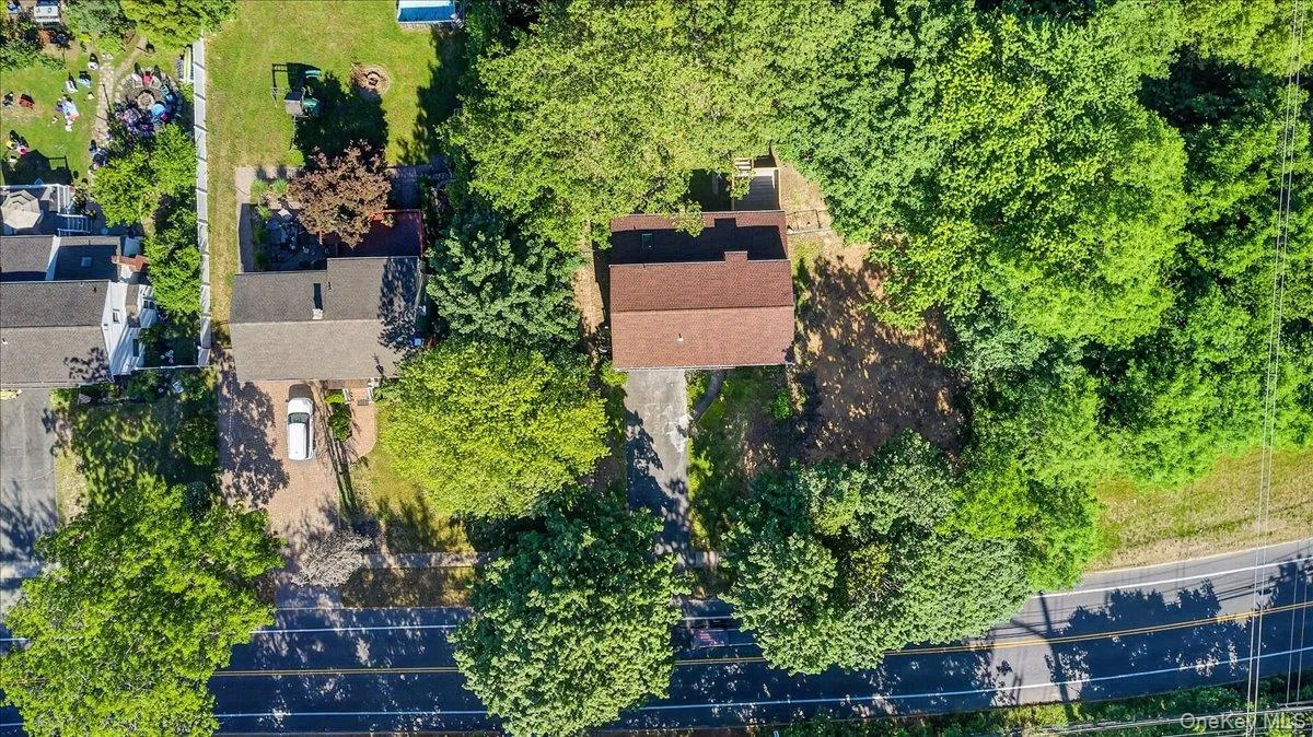 375 Old Willets Path, Smithtown, NY, 4 Bedrooms Bedrooms, 9 Rooms Rooms,3 BathroomsBathrooms,Residential,For Rent,Old Willets,0,1009997 375 Old Willets Path, Smithtown, NY, 4 Bedrooms Bedrooms, 9 Rooms Rooms,3 BathroomsBathrooms,Residential,For Rent,Old Willets,0,1009997
