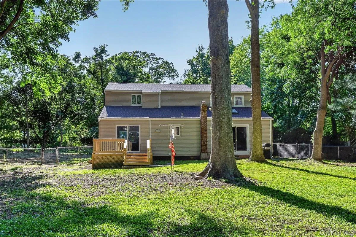375 Old Willets Path, Smithtown, NY, 4 Bedrooms Bedrooms, 9 Rooms Rooms,3 BathroomsBathrooms,Residential,For Rent,Old Willets,0,1009997 375 Old Willets Path, Smithtown, NY, 4 Bedrooms Bedrooms, 9 Rooms Rooms,3 BathroomsBathrooms,Residential,For Rent,Old Willets,0,1009997