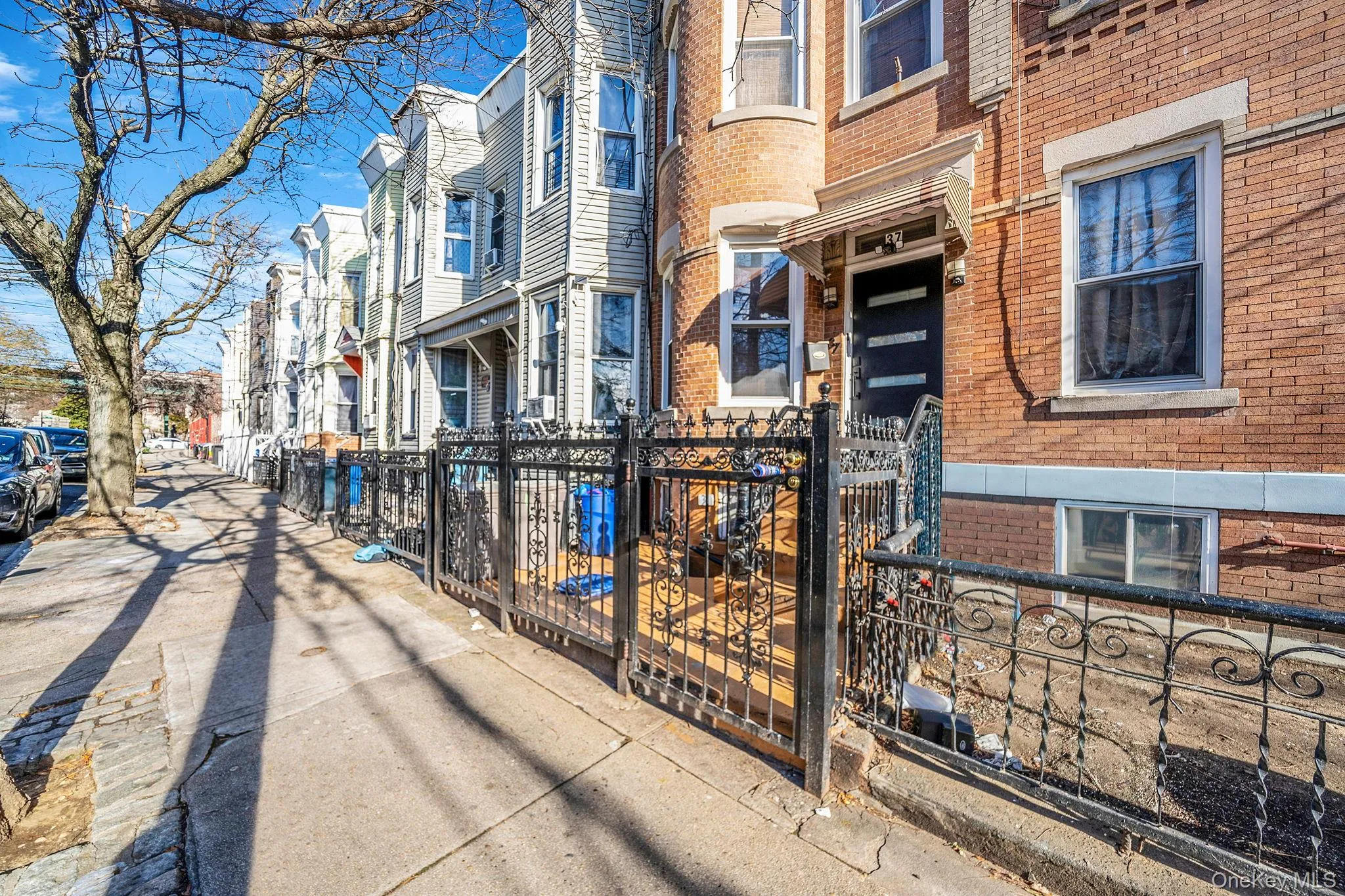 37 Grant Avenue, New York, NY, 3 Bedrooms Bedrooms, 4 Rooms Rooms,1 BathroomBathrooms,Residential,For Rent,Grant,0,1009998 37 Grant Avenue, New York, NY, 3 Bedrooms Bedrooms, 4 Rooms Rooms,1 BathroomBathrooms,Residential,For Rent,Grant,0,1009998