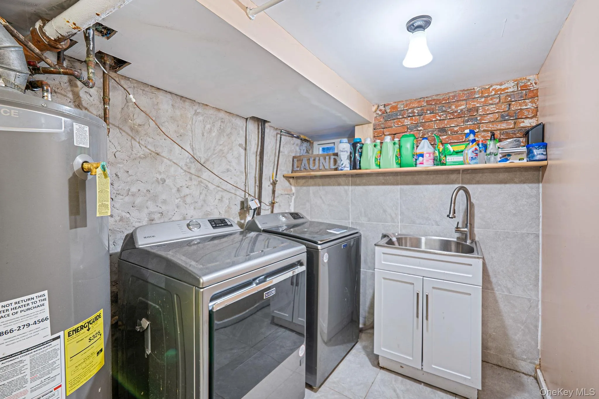 37 Grant Avenue, New York, NY, 3 Bedrooms Bedrooms, 4 Rooms Rooms,1 BathroomBathrooms,Residential,For Rent,Grant,0,1009998 37 Grant Avenue, New York, NY, 3 Bedrooms Bedrooms, 4 Rooms Rooms,1 BathroomBathrooms,Residential,For Rent,Grant,0,1009998