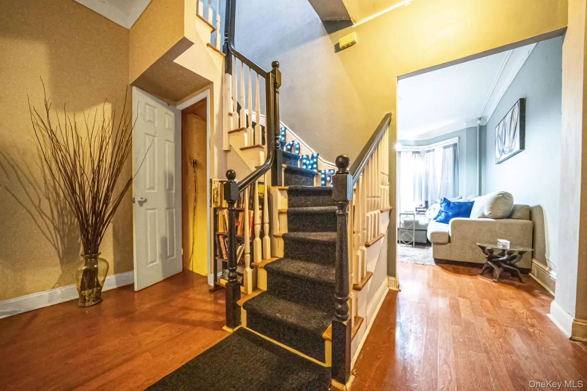 37 Grant Avenue, New York, NY, 3 Bedrooms Bedrooms, 4 Rooms Rooms,1 BathroomBathrooms,Residential,For Rent,Grant,0,1009998 37 Grant Avenue, New York, NY, 3 Bedrooms Bedrooms, 4 Rooms Rooms,1 BathroomBathrooms,Residential,For Rent,Grant,0,1009998