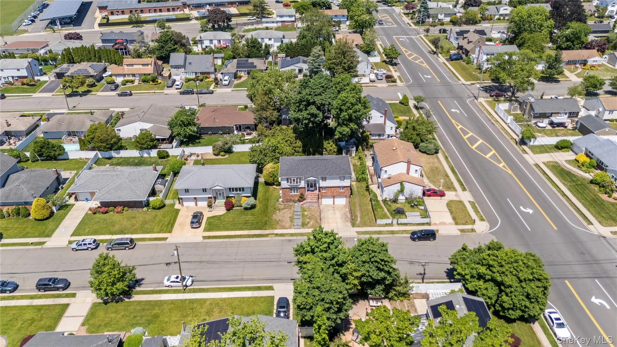 23 3rd Avenue, Oyster Bay, NY, 7 Bedrooms Bedrooms, 15 Rooms Rooms,3 BathroomsBathrooms,Residential,For Rent,3rd,0,1009999 23 3rd Avenue, Oyster Bay, NY, 7 Bedrooms Bedrooms, 15 Rooms Rooms,3 BathroomsBathrooms,Residential,For Rent,3rd,0,1009999
