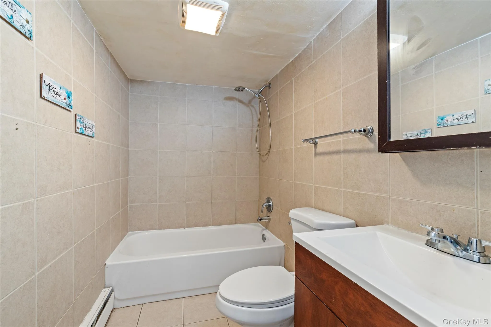 23 3rd Avenue, Oyster Bay, NY, 7 Bedrooms Bedrooms, 15 Rooms Rooms,3 BathroomsBathrooms,Residential,For Rent,3rd,0,1009999 23 3rd Avenue, Oyster Bay, NY, 7 Bedrooms Bedrooms, 15 Rooms Rooms,3 BathroomsBathrooms,Residential,For Rent,3rd,0,1009999