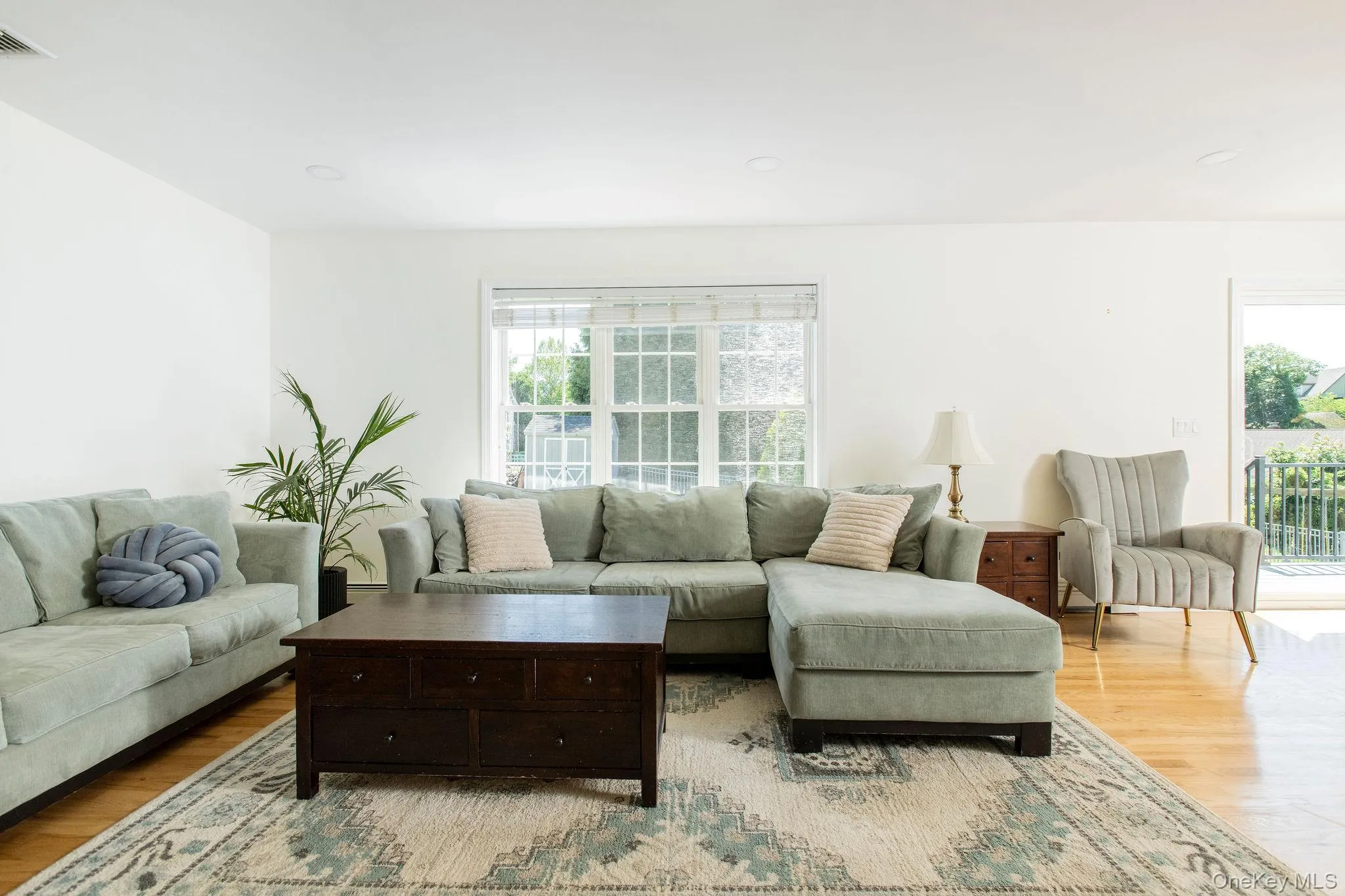 Spacious open plan living room. Spacious open plan living room.