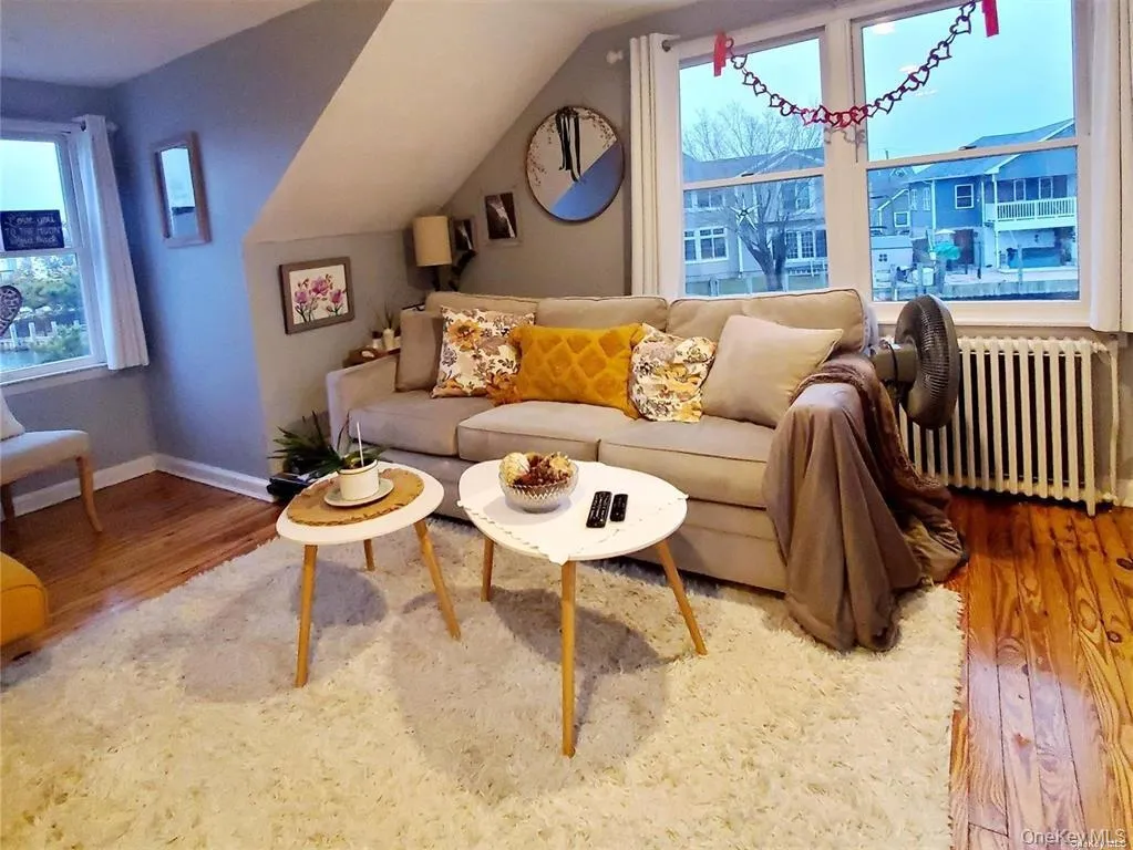 3 Piave Terrace, Babylon, NY, 2 Bedrooms Bedrooms, 4 Rooms Rooms,1 BathroomBathrooms,Residential Lease,For Rent,Terrace,0,1010003 3 Piave Terrace, Babylon, NY, 2 Bedrooms Bedrooms, 4 Rooms Rooms,1 BathroomBathrooms,Residential Lease,For Rent,Terrace,0,1010003