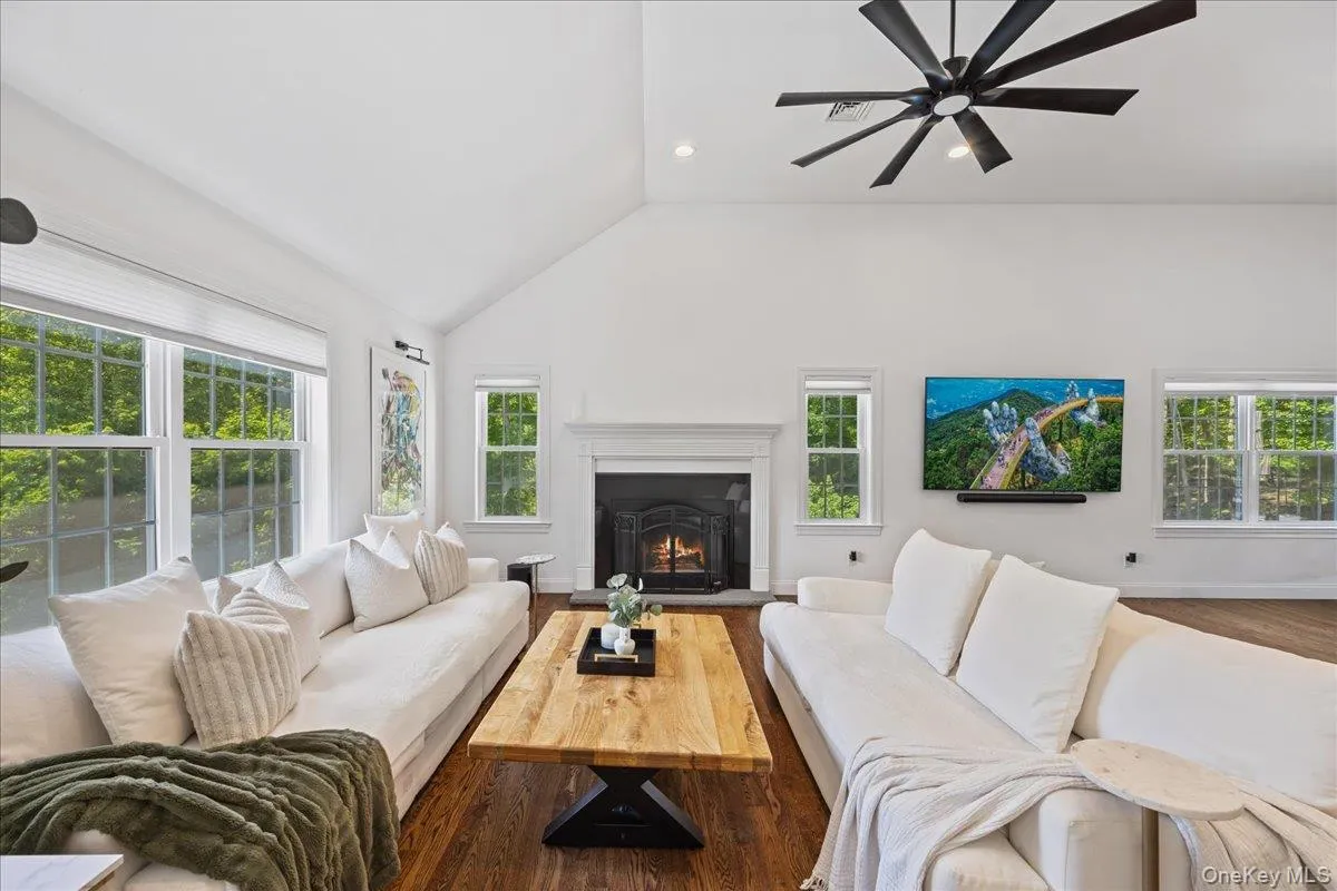 103 Teakettle Spout Road, Carmel, NY, 3 Bedrooms Bedrooms, 6 Rooms Rooms,3 BathroomsBathrooms,Residential,For Rent,Teakettle Spout,0,1010006 103 Teakettle Spout Road, Carmel, NY, 3 Bedrooms Bedrooms, 6 Rooms Rooms,3 BathroomsBathrooms,Residential,For Rent,Teakettle Spout,0,1010006