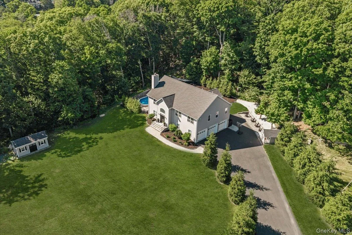 103 Teakettle Spout Road, Carmel, NY, 3 Bedrooms Bedrooms, 6 Rooms Rooms,3 BathroomsBathrooms,Residential,For Rent,Teakettle Spout,0,1010006 103 Teakettle Spout Road, Carmel, NY, 3 Bedrooms Bedrooms, 6 Rooms Rooms,3 BathroomsBathrooms,Residential,For Rent,Teakettle Spout,0,1010006