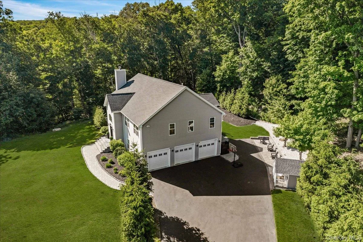 103 Teakettle Spout Road, Carmel, NY, 3 Bedrooms Bedrooms, 6 Rooms Rooms,3 BathroomsBathrooms,Residential,For Rent,Teakettle Spout,0,1010006 103 Teakettle Spout Road, Carmel, NY, 3 Bedrooms Bedrooms, 6 Rooms Rooms,3 BathroomsBathrooms,Residential,For Rent,Teakettle Spout,0,1010006