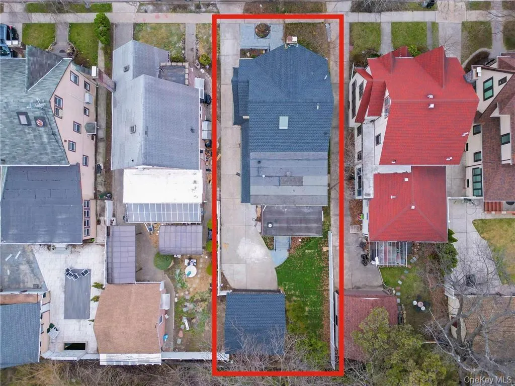 8515 Wareham Place, New York, NY, 5 Bedrooms Bedrooms, 9 Rooms Rooms,1 BathroomBathrooms,Residential,For Rent,Wareham,0,1010007 8515 Wareham Place, New York, NY, 5 Bedrooms Bedrooms, 9 Rooms Rooms,1 BathroomBathrooms,Residential,For Rent,Wareham,0,1010007