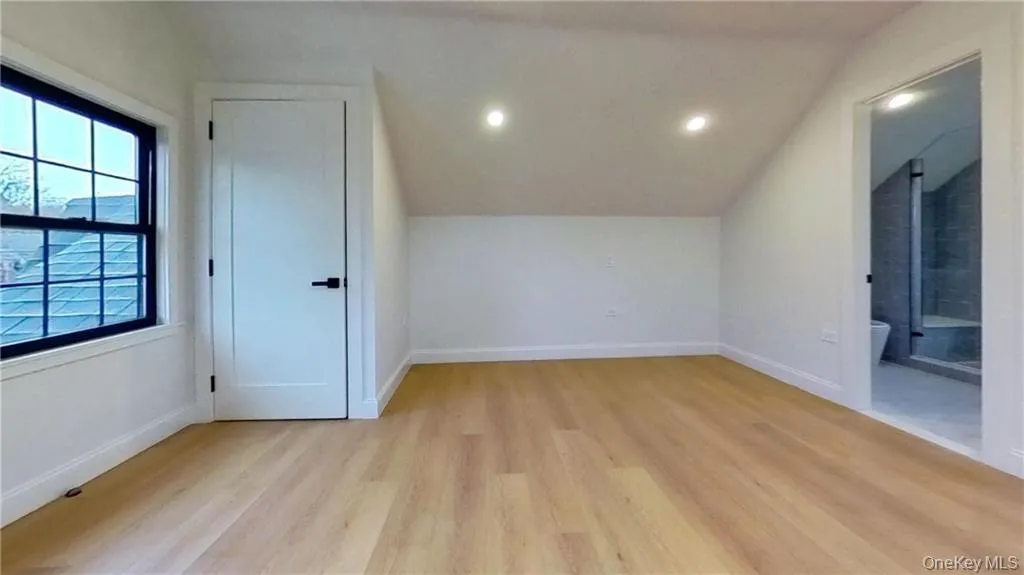8515 Wareham Place, New York, NY, 5 Bedrooms Bedrooms, 9 Rooms Rooms,1 BathroomBathrooms,Residential,For Rent,Wareham,0,1010007 8515 Wareham Place, New York, NY, 5 Bedrooms Bedrooms, 9 Rooms Rooms,1 BathroomBathrooms,Residential,For Rent,Wareham,0,1010007