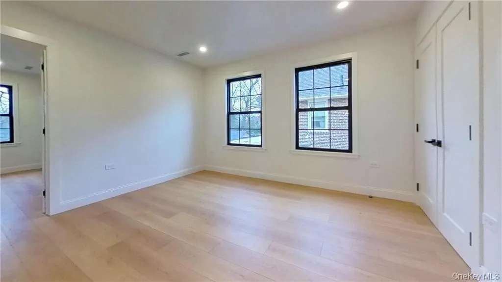 8515 Wareham Place, New York, NY, 5 Bedrooms Bedrooms, 9 Rooms Rooms,1 BathroomBathrooms,Residential,For Rent,Wareham,0,1010007 8515 Wareham Place, New York, NY, 5 Bedrooms Bedrooms, 9 Rooms Rooms,1 BathroomBathrooms,Residential,For Rent,Wareham,0,1010007