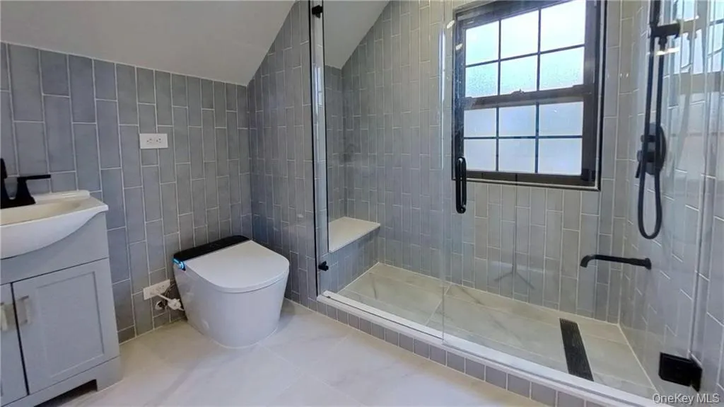 8515 Wareham Place, New York, NY, 5 Bedrooms Bedrooms, 9 Rooms Rooms,1 BathroomBathrooms,Residential,For Rent,Wareham,0,1010007 8515 Wareham Place, New York, NY, 5 Bedrooms Bedrooms, 9 Rooms Rooms,1 BathroomBathrooms,Residential,For Rent,Wareham,0,1010007