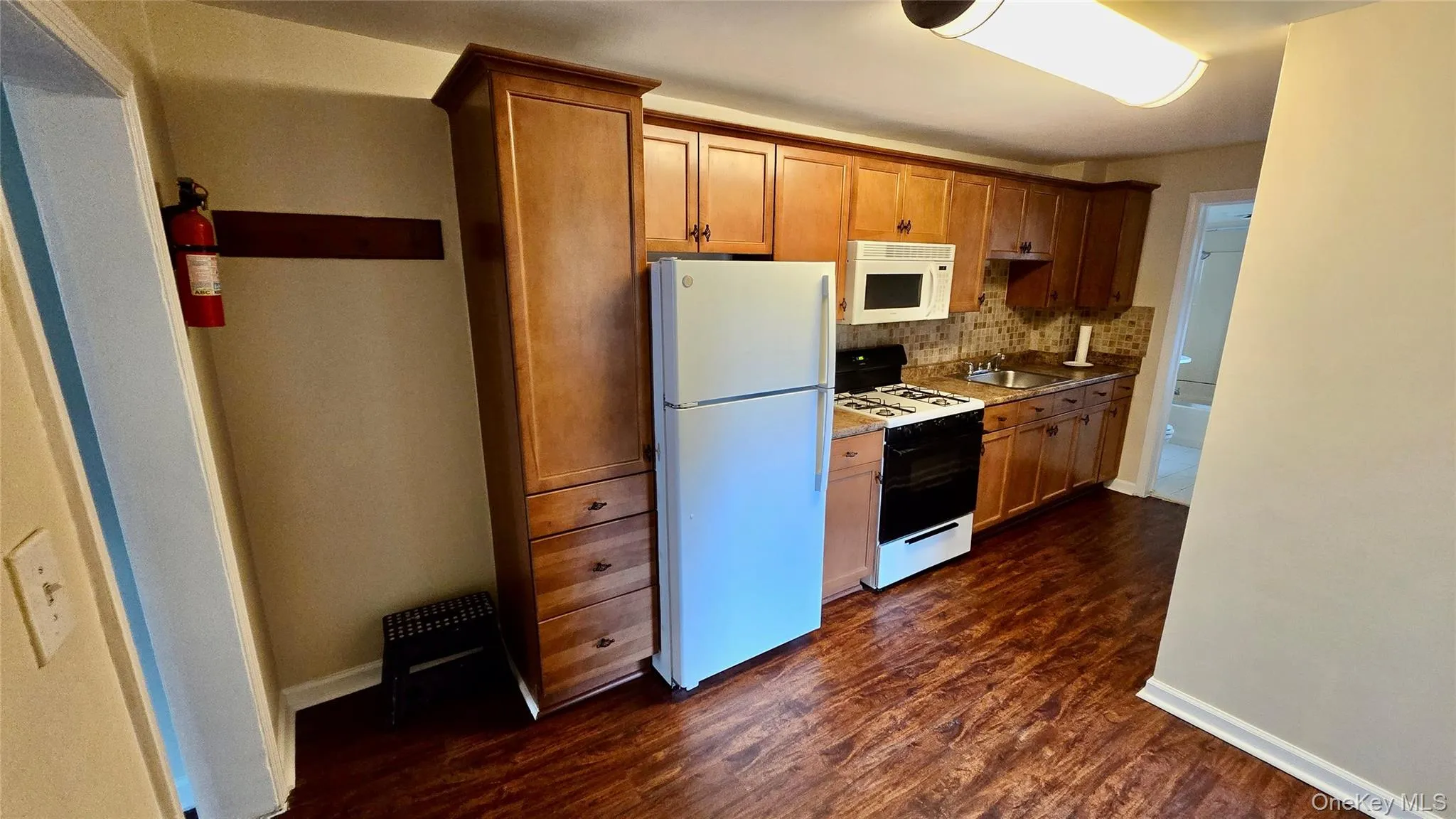 160 Orange Turnpike, Ramapo, NY, 2 Bedrooms Bedrooms, 4 Rooms Rooms,1 BathroomBathrooms,Residential Lease,For Rent,Orange,0,1010011 160 Orange Turnpike, Ramapo, NY, 2 Bedrooms Bedrooms, 4 Rooms Rooms,1 BathroomBathrooms,Residential Lease,For Rent,Orange,0,1010011