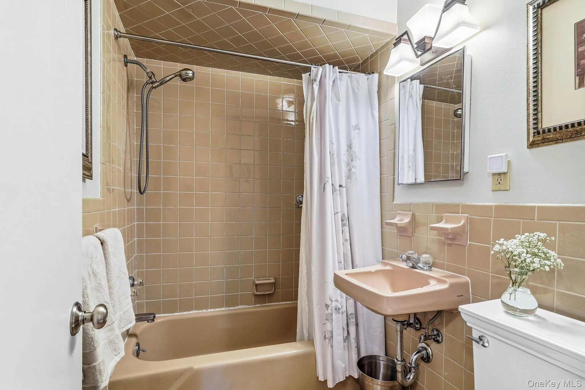 Hall Bath Hall Bath