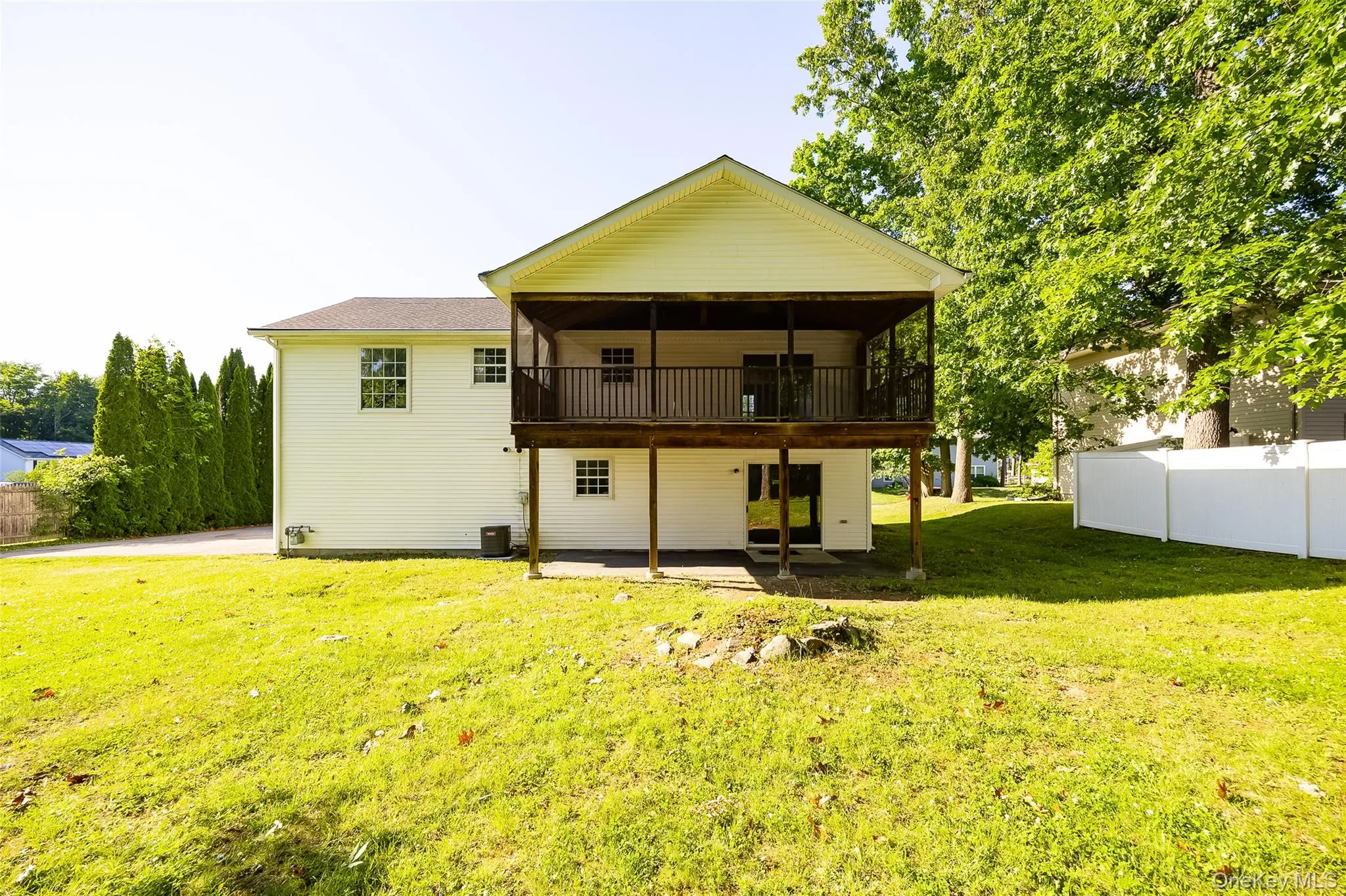 14 Hawkins Street, Poughkeepsie (town), NY, 4 Bedrooms Bedrooms, 11 Rooms Rooms,3 BathroomsBathrooms,Residential,For Rent,Hawkins,0,1010014 14 Hawkins Street, Poughkeepsie (town), NY, 4 Bedrooms Bedrooms, 11 Rooms Rooms,3 BathroomsBathrooms,Residential,For Rent,Hawkins,0,1010014