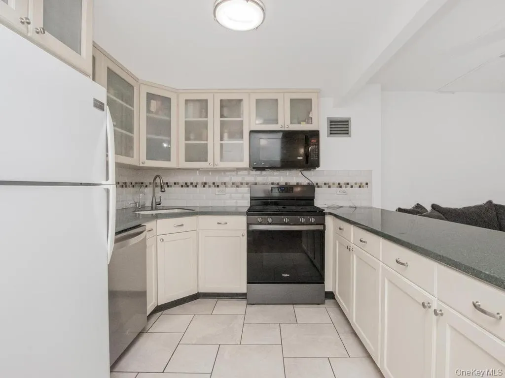Kitchen with stainless appliances Kitchen with stainless appliances