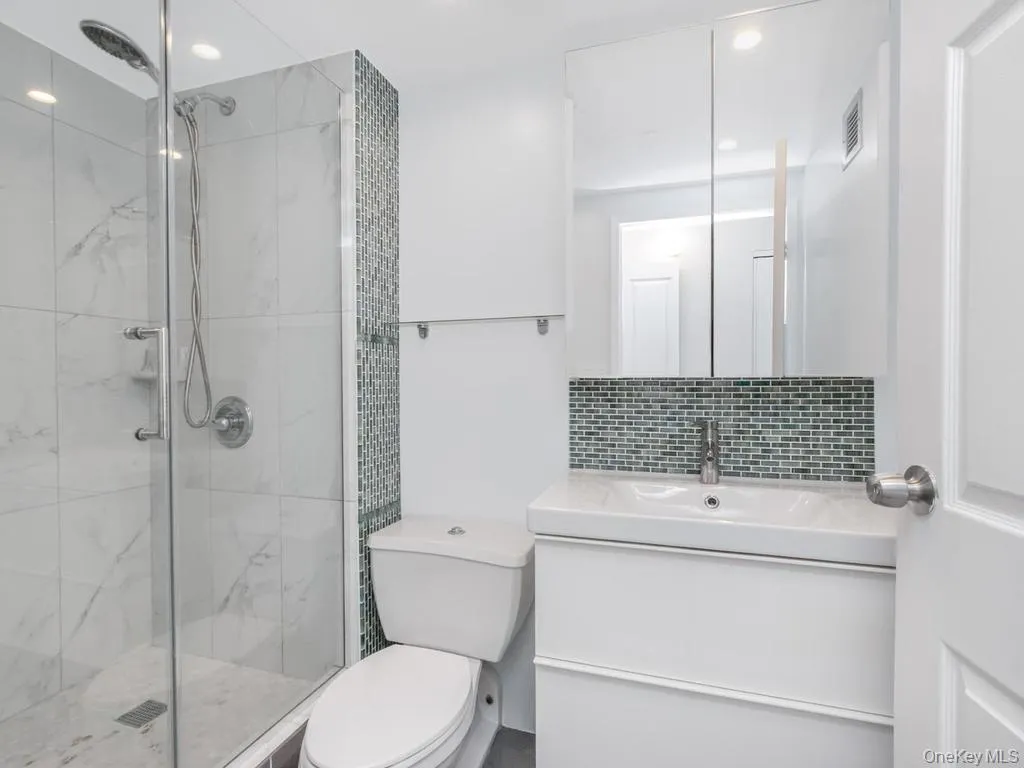 Bathroom Bathroom