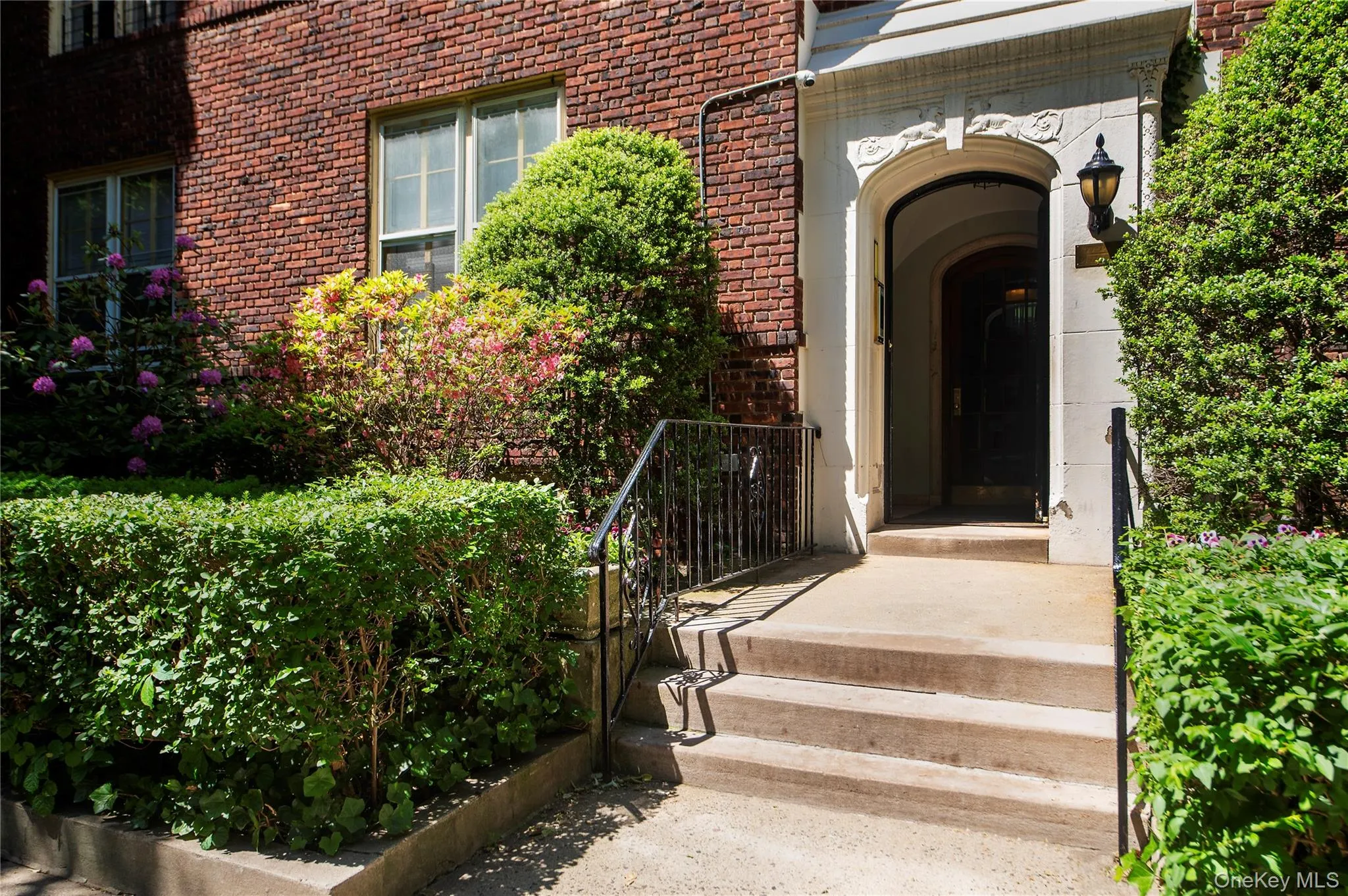 34-22 81 Street, New York, NY, 3 Bedrooms Bedrooms, 6 Rooms Rooms,2 BathroomsBathrooms,Residential,For Rent,81,0,1010021 34-22 81 Street, New York, NY, 3 Bedrooms Bedrooms, 6 Rooms Rooms,2 BathroomsBathrooms,Residential,For Rent,81,0,1010021