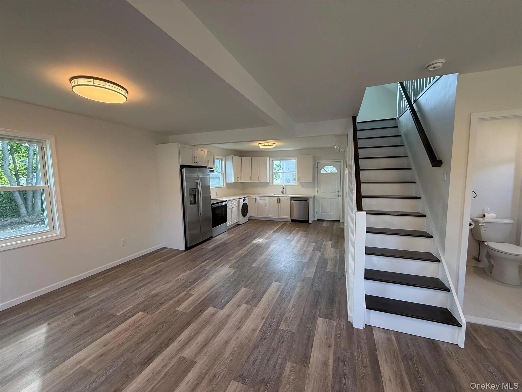 1599 3rd Street, West Babylon, NY, 3 Bedrooms Bedrooms, 6 Rooms Rooms,1 BathroomBathrooms,Residential Lease,For Rent,3rd,0,1010023 1599 3rd Street, West Babylon, NY, 3 Bedrooms Bedrooms, 6 Rooms Rooms,1 BathroomBathrooms,Residential Lease,For Rent,3rd,0,1010023