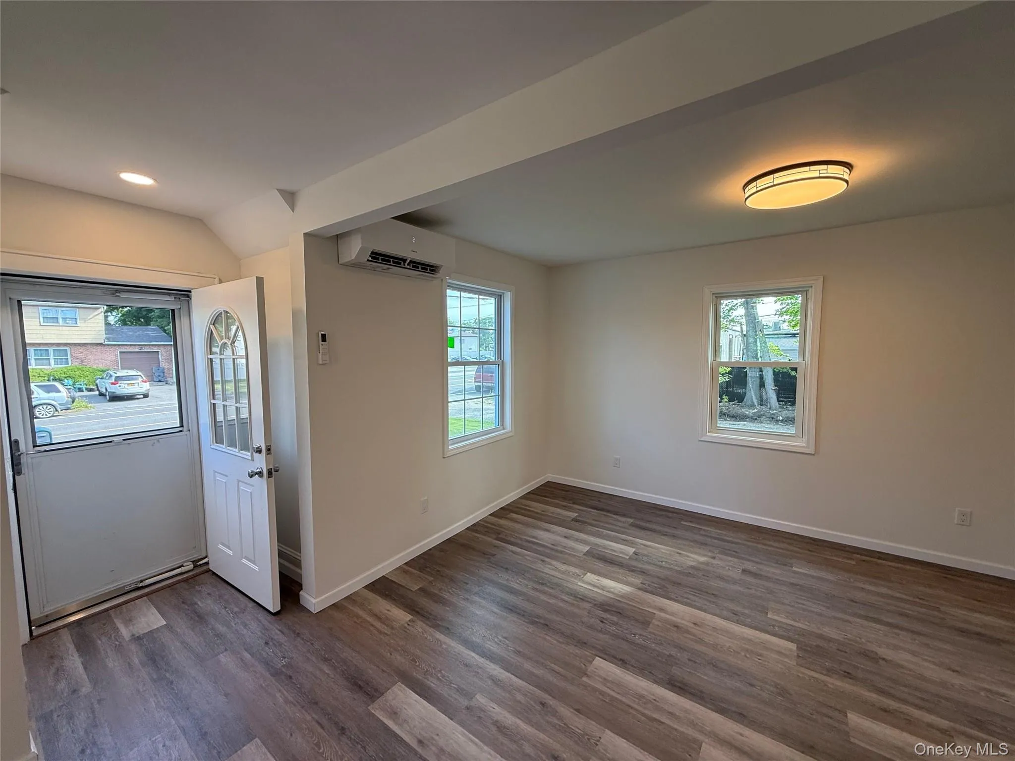 1599 3rd Street, West Babylon, NY, 3 Bedrooms Bedrooms, 6 Rooms Rooms,1 BathroomBathrooms,Residential Lease,For Rent,3rd,0,1010023 1599 3rd Street, West Babylon, NY, 3 Bedrooms Bedrooms, 6 Rooms Rooms,1 BathroomBathrooms,Residential Lease,For Rent,3rd,0,1010023