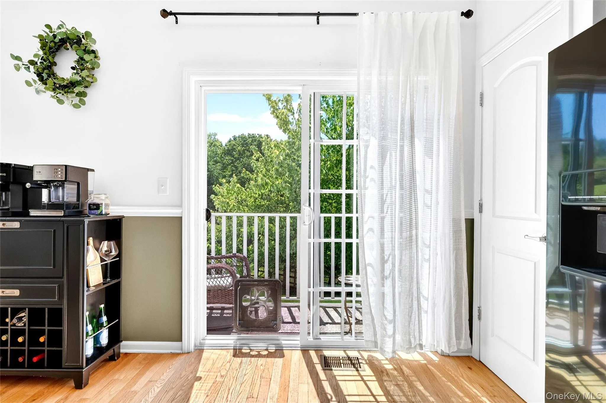 1505 Balsam Drive, New Windsor, NY, 2 Bedrooms Bedrooms, 7 Rooms Rooms,3 BathroomsBathrooms,Residential,For Rent,Balsam,0,1010026 1505 Balsam Drive, New Windsor, NY, 2 Bedrooms Bedrooms, 7 Rooms Rooms,3 BathroomsBathrooms,Residential,For Rent,Balsam,0,1010026