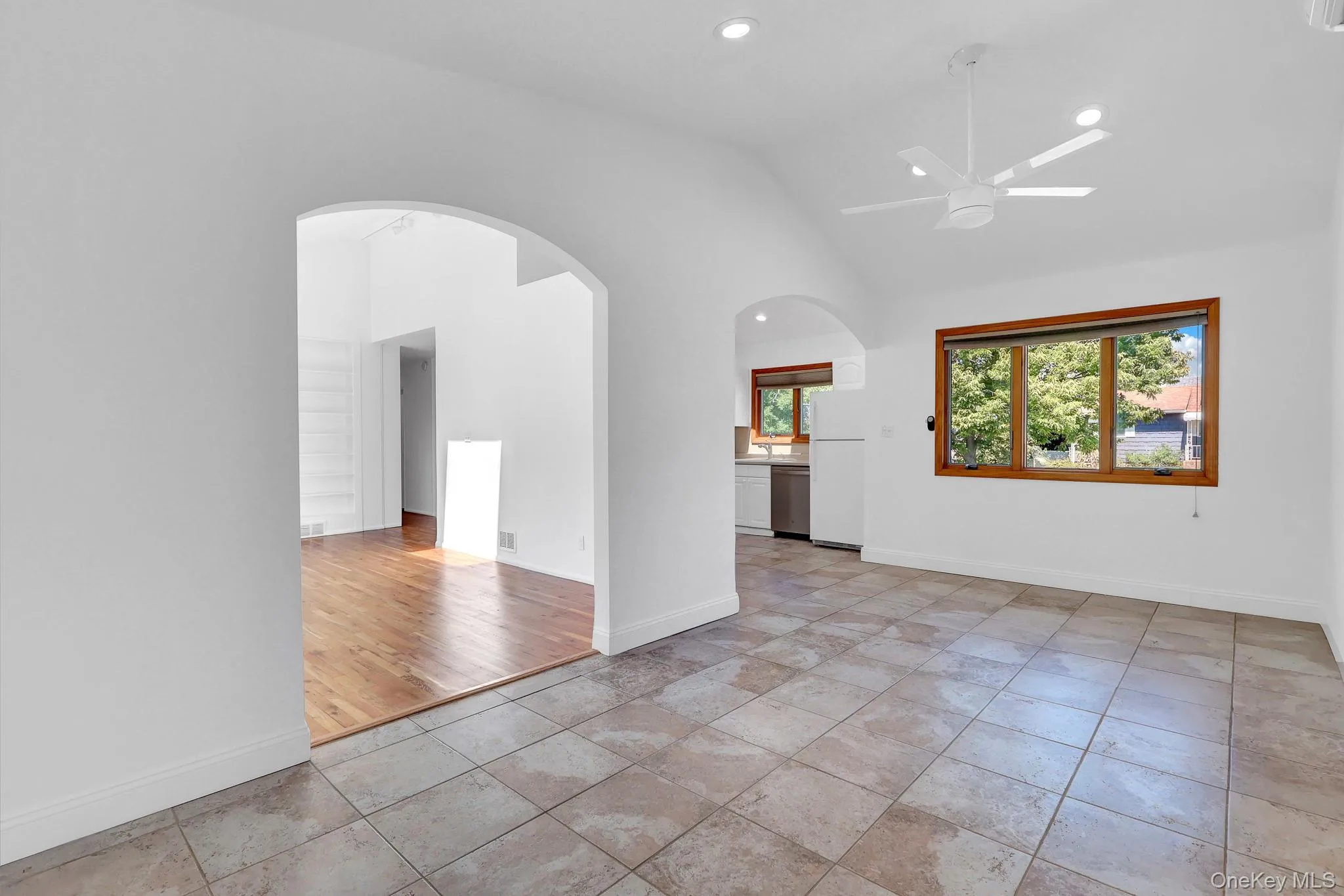19 Edi Avenue, Oyster Bay, NY, 3 Bedrooms Bedrooms, 6 Rooms Rooms,2 BathroomsBathrooms,Residential Lease,For Rent,Edi,0,1010028 19 Edi Avenue, Oyster Bay, NY, 3 Bedrooms Bedrooms, 6 Rooms Rooms,2 BathroomsBathrooms,Residential Lease,For Rent,Edi,0,1010028