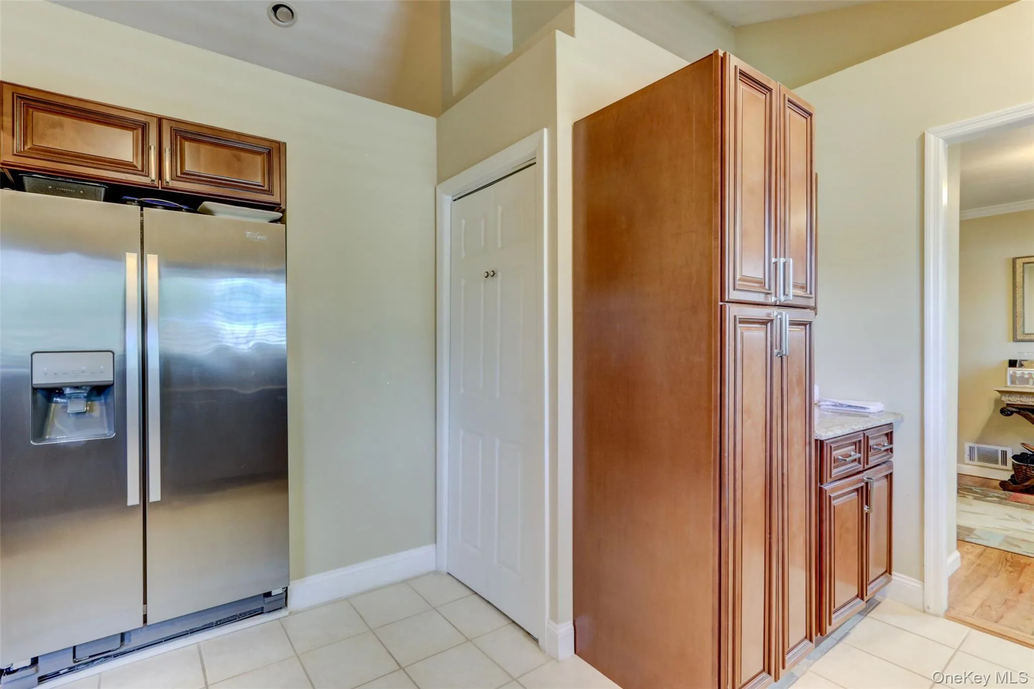 19 Edi Avenue, Oyster Bay, NY, 3 Bedrooms Bedrooms, 6 Rooms Rooms,2 BathroomsBathrooms,Residential Lease,For Rent,Edi,0,1010028 19 Edi Avenue, Oyster Bay, NY, 3 Bedrooms Bedrooms, 6 Rooms Rooms,2 BathroomsBathrooms,Residential Lease,For Rent,Edi,0,1010028