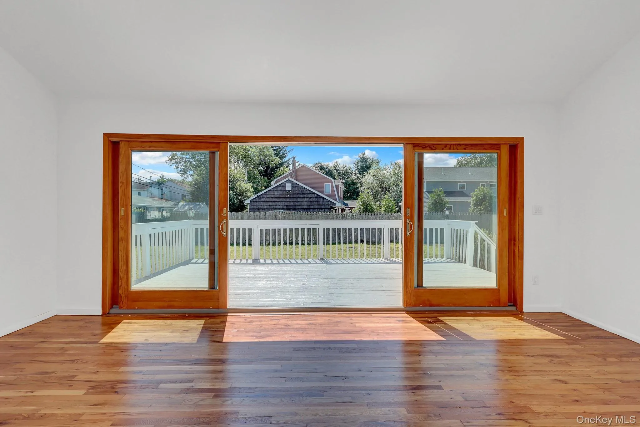 19 Edi Avenue, Oyster Bay, NY, 3 Bedrooms Bedrooms, 6 Rooms Rooms,2 BathroomsBathrooms,Residential Lease,For Rent,Edi,0,1010028 19 Edi Avenue, Oyster Bay, NY, 3 Bedrooms Bedrooms, 6 Rooms Rooms,2 BathroomsBathrooms,Residential Lease,For Rent,Edi,0,1010028