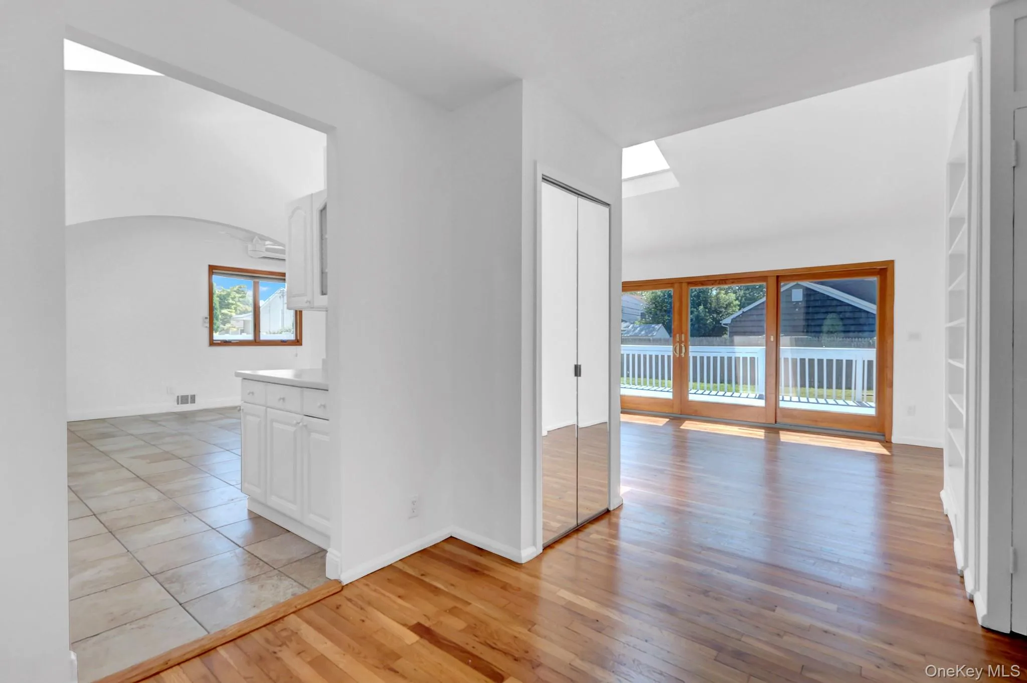 19 Edi Avenue, Oyster Bay, NY, 3 Bedrooms Bedrooms, 6 Rooms Rooms,2 BathroomsBathrooms,Residential Lease,For Rent,Edi,0,1010028 19 Edi Avenue, Oyster Bay, NY, 3 Bedrooms Bedrooms, 6 Rooms Rooms,2 BathroomsBathrooms,Residential Lease,For Rent,Edi,0,1010028