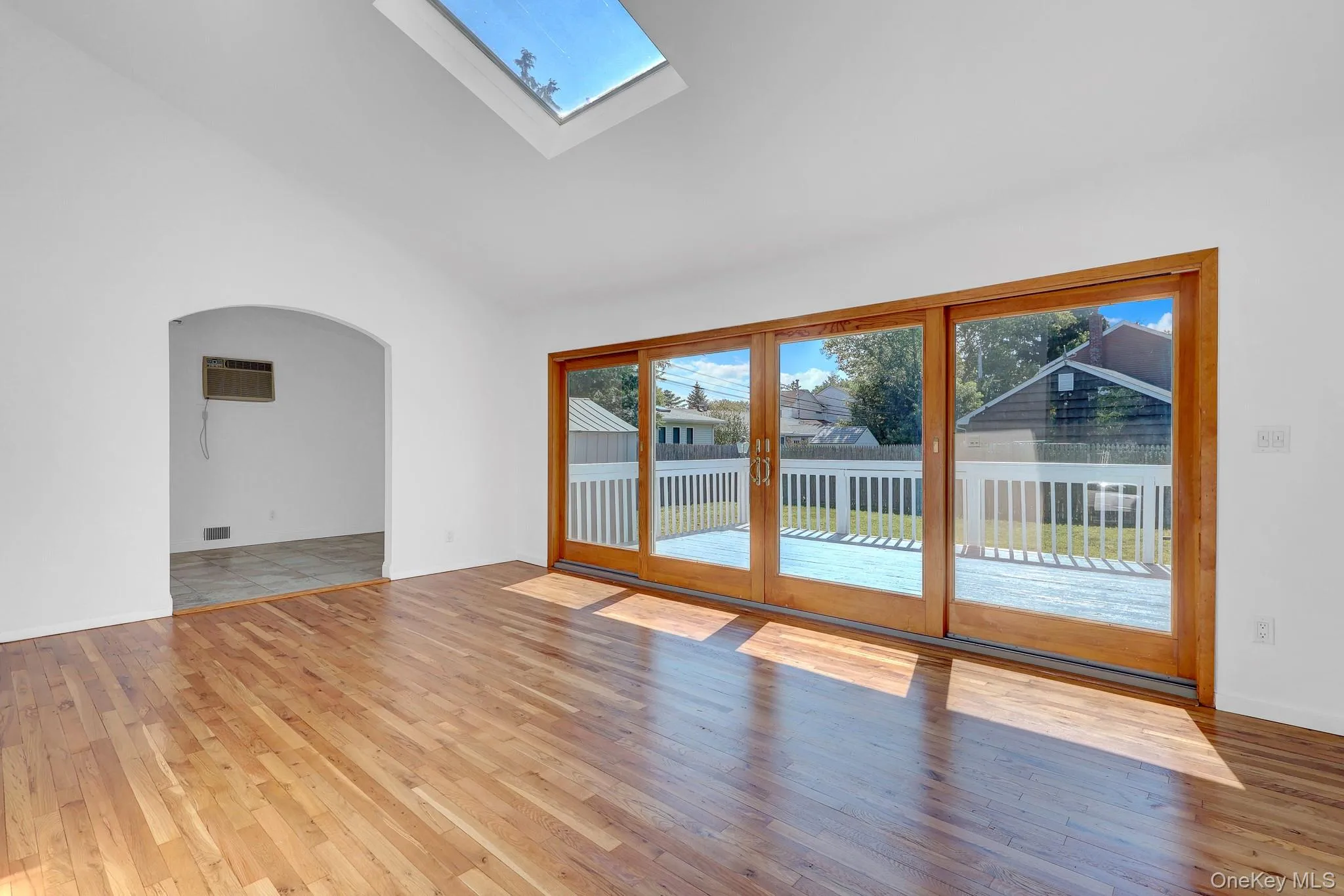 19 Edi Avenue, Oyster Bay, NY, 3 Bedrooms Bedrooms, 6 Rooms Rooms,2 BathroomsBathrooms,Residential Lease,For Rent,Edi,0,1010028 19 Edi Avenue, Oyster Bay, NY, 3 Bedrooms Bedrooms, 6 Rooms Rooms,2 BathroomsBathrooms,Residential Lease,For Rent,Edi,0,1010028