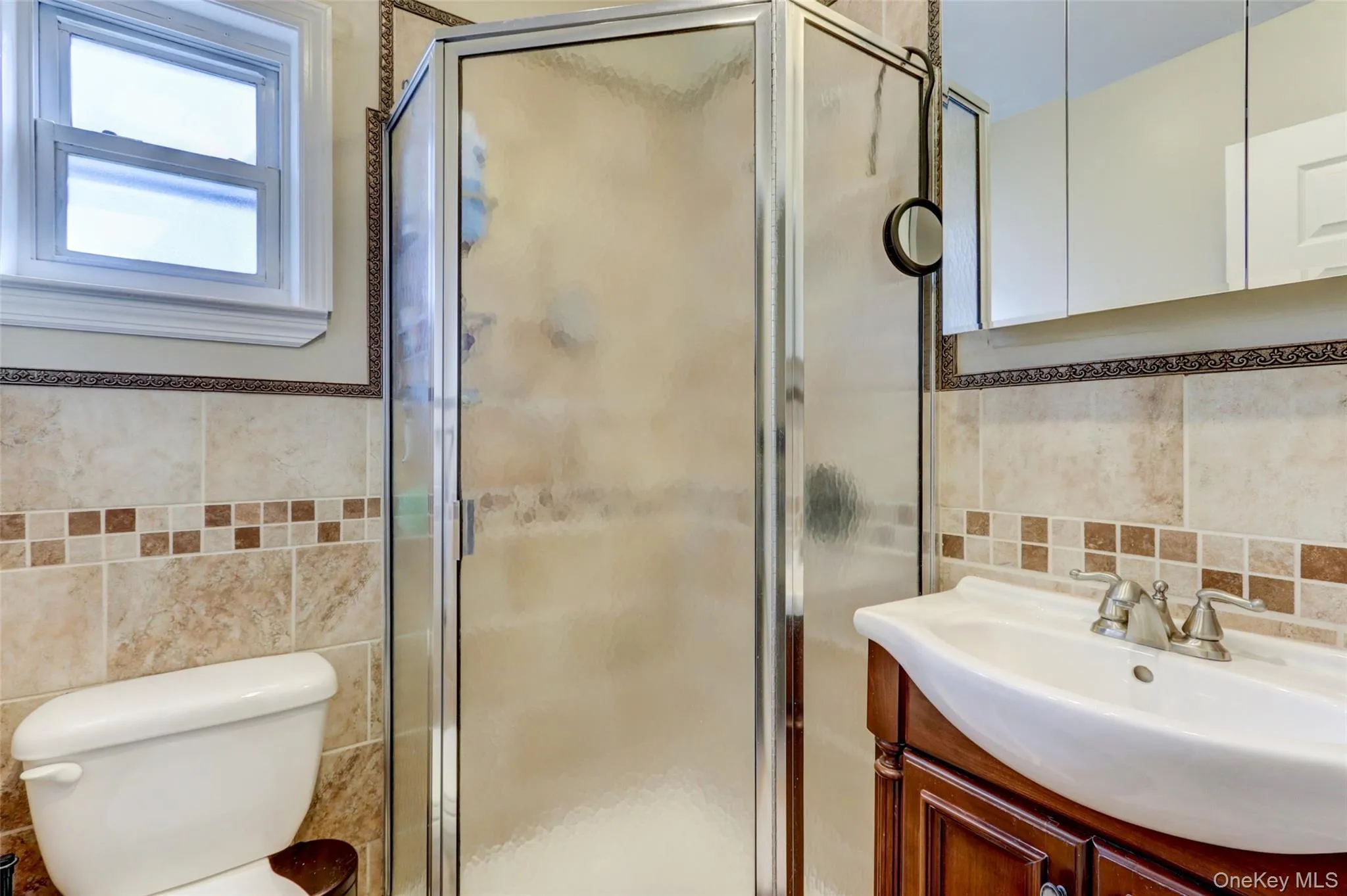 19 Edi Avenue, Oyster Bay, NY, 3 Bedrooms Bedrooms, 6 Rooms Rooms,2 BathroomsBathrooms,Residential Lease,For Rent,Edi,0,1010028 19 Edi Avenue, Oyster Bay, NY, 3 Bedrooms Bedrooms, 6 Rooms Rooms,2 BathroomsBathrooms,Residential Lease,For Rent,Edi,0,1010028