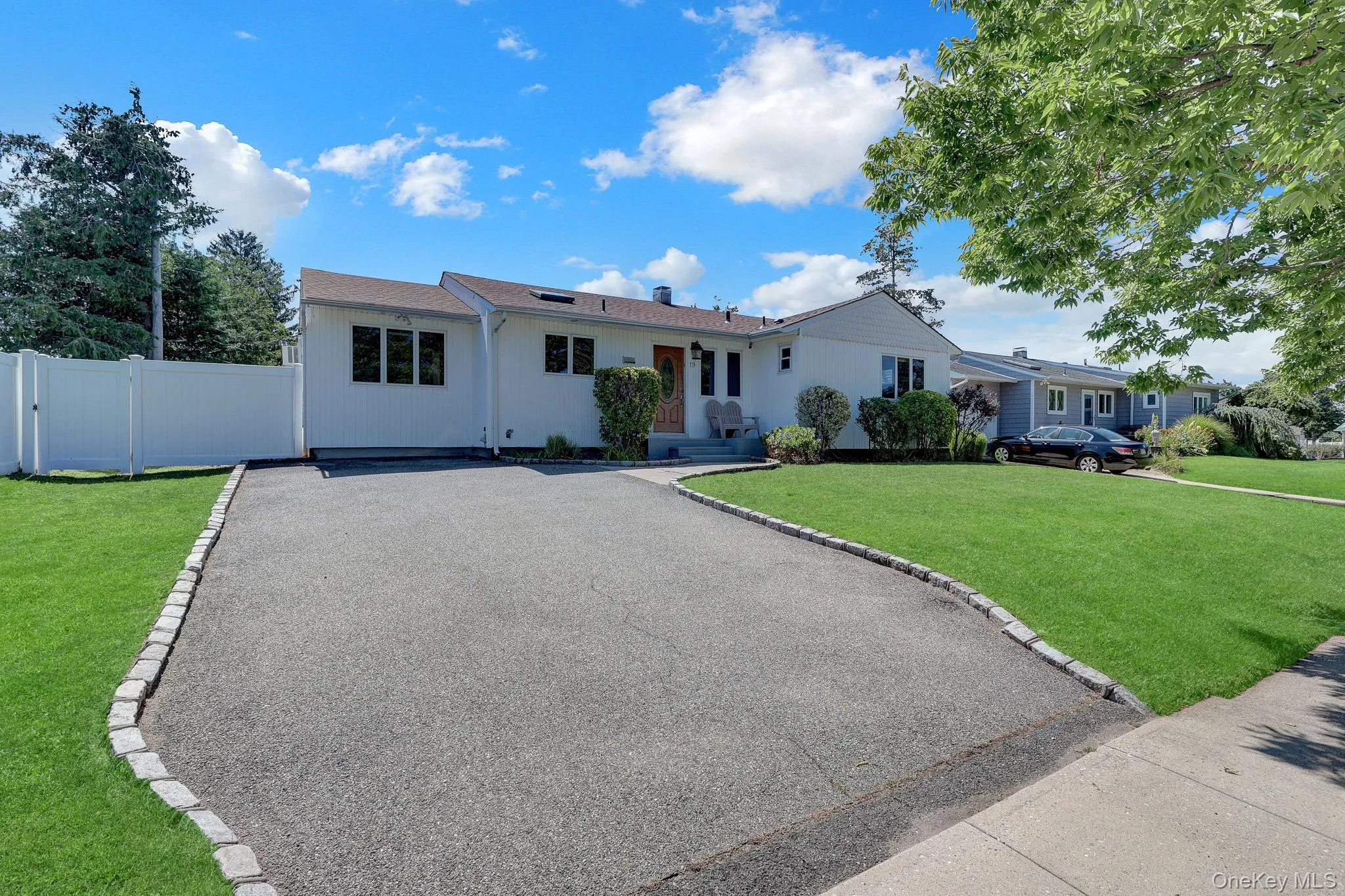 19 Edi Avenue, Oyster Bay, NY, 3 Bedrooms Bedrooms, 6 Rooms Rooms,2 BathroomsBathrooms,Residential Lease,For Rent,Edi,0,1010028 19 Edi Avenue, Oyster Bay, NY, 3 Bedrooms Bedrooms, 6 Rooms Rooms,2 BathroomsBathrooms,Residential Lease,For Rent,Edi,0,1010028