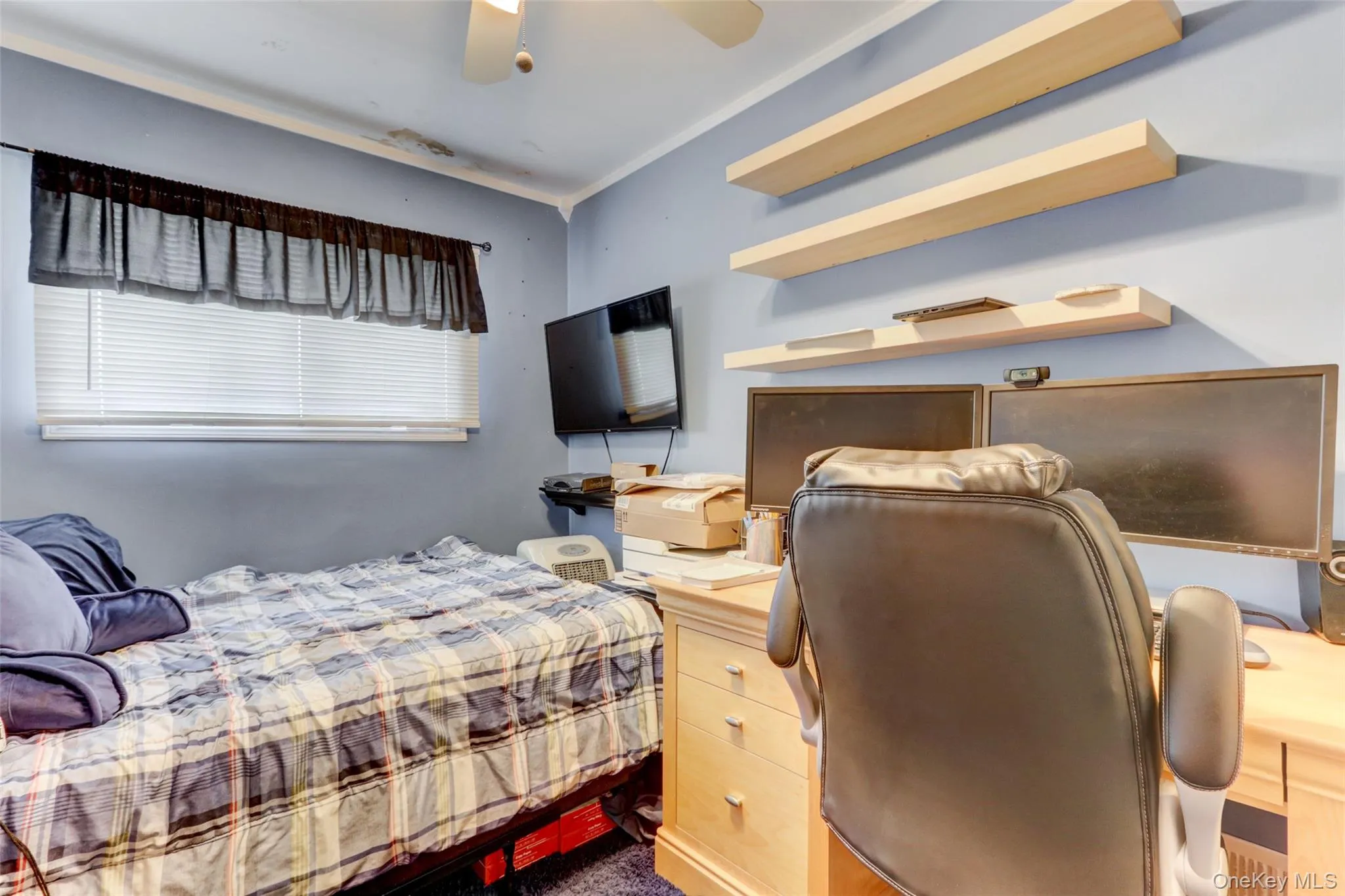 19 Edi Avenue, Oyster Bay, NY, 3 Bedrooms Bedrooms, 6 Rooms Rooms,2 BathroomsBathrooms,Residential Lease,For Rent,Edi,0,1010028 19 Edi Avenue, Oyster Bay, NY, 3 Bedrooms Bedrooms, 6 Rooms Rooms,2 BathroomsBathrooms,Residential Lease,For Rent,Edi,0,1010028