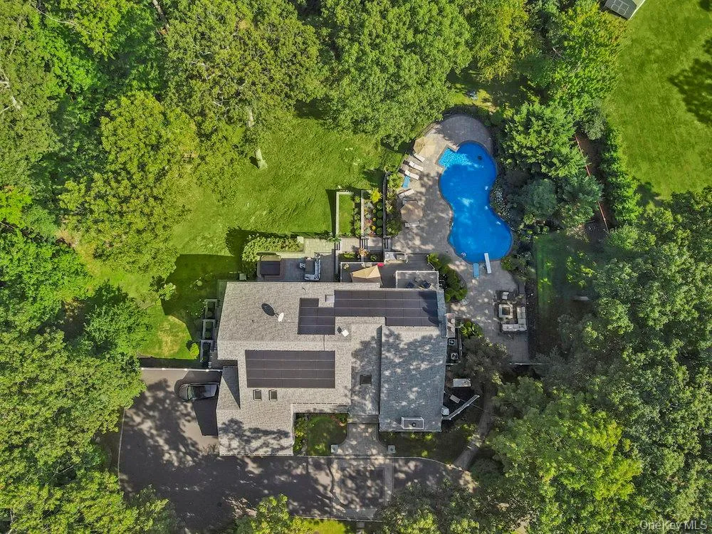 5 Coon Hollow Road, Huntington, NY, 5 Bedrooms Bedrooms, 12 Rooms Rooms,5 BathroomsBathrooms,Residential,For Rent,Coon Hollow,0,1010038 5 Coon Hollow Road, Huntington, NY, 5 Bedrooms Bedrooms, 12 Rooms Rooms,5 BathroomsBathrooms,Residential,For Rent,Coon Hollow,0,1010038