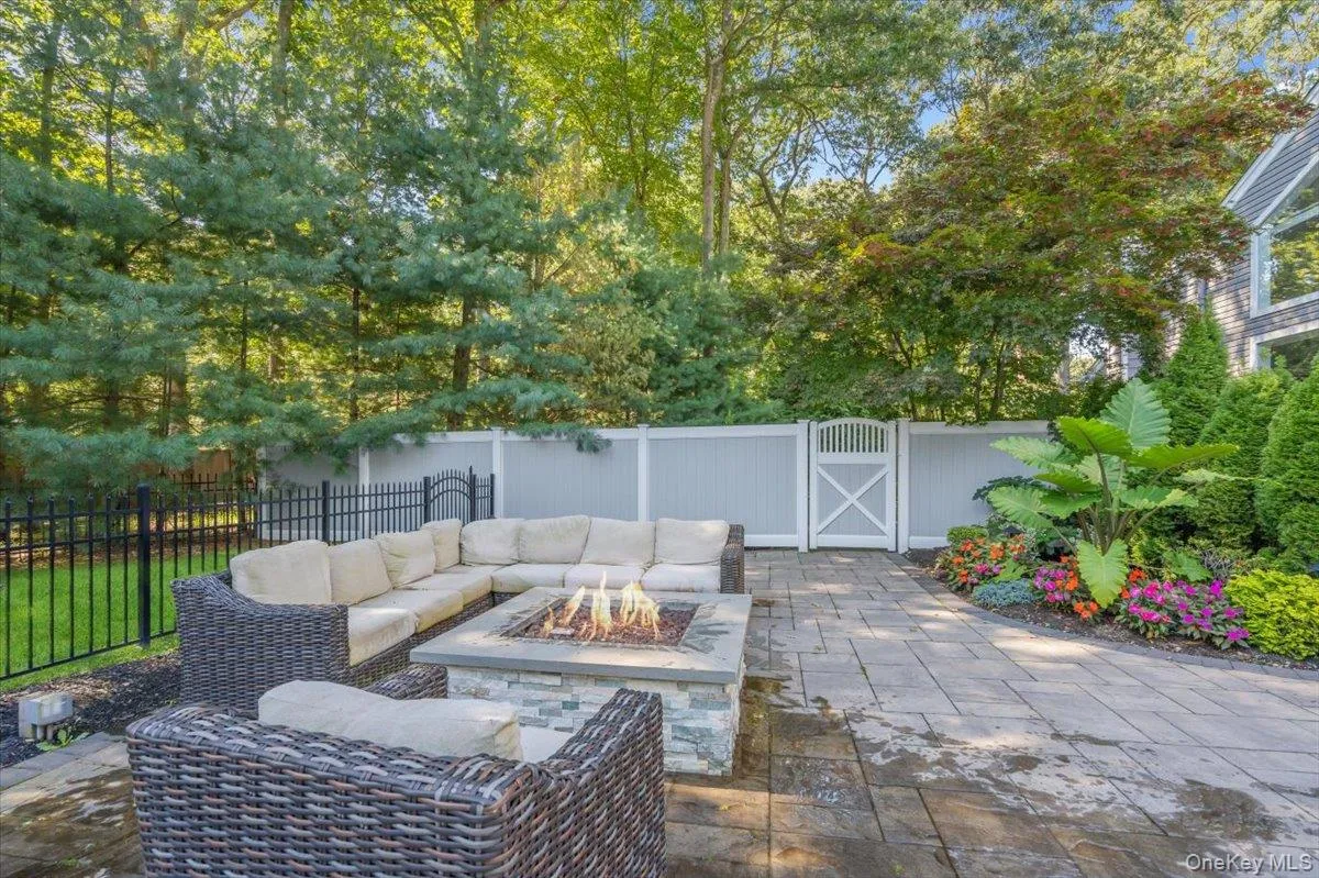 5 Coon Hollow Road, Huntington, NY, 5 Bedrooms Bedrooms, 12 Rooms Rooms,5 BathroomsBathrooms,Residential,For Rent,Coon Hollow,0,1010038 5 Coon Hollow Road, Huntington, NY, 5 Bedrooms Bedrooms, 12 Rooms Rooms,5 BathroomsBathrooms,Residential,For Rent,Coon Hollow,0,1010038