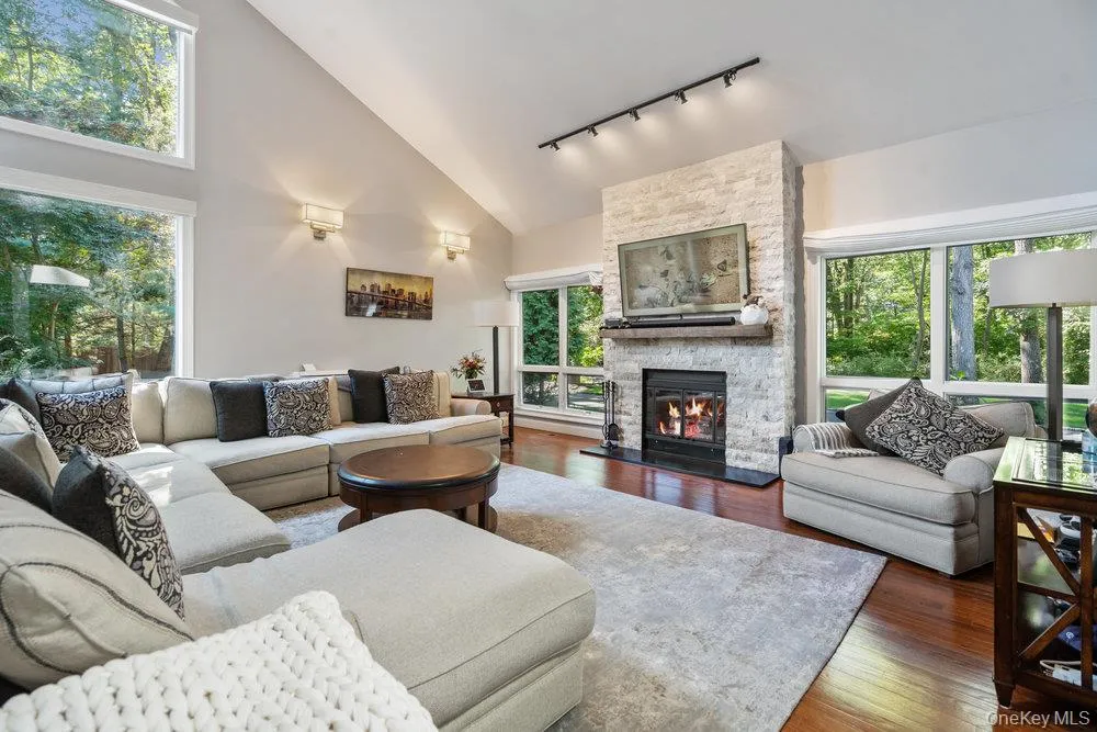 5 Coon Hollow Road, Huntington, NY, 5 Bedrooms Bedrooms, 12 Rooms Rooms,5 BathroomsBathrooms,Residential,For Rent,Coon Hollow,0,1010038 5 Coon Hollow Road, Huntington, NY, 5 Bedrooms Bedrooms, 12 Rooms Rooms,5 BathroomsBathrooms,Residential,For Rent,Coon Hollow,0,1010038