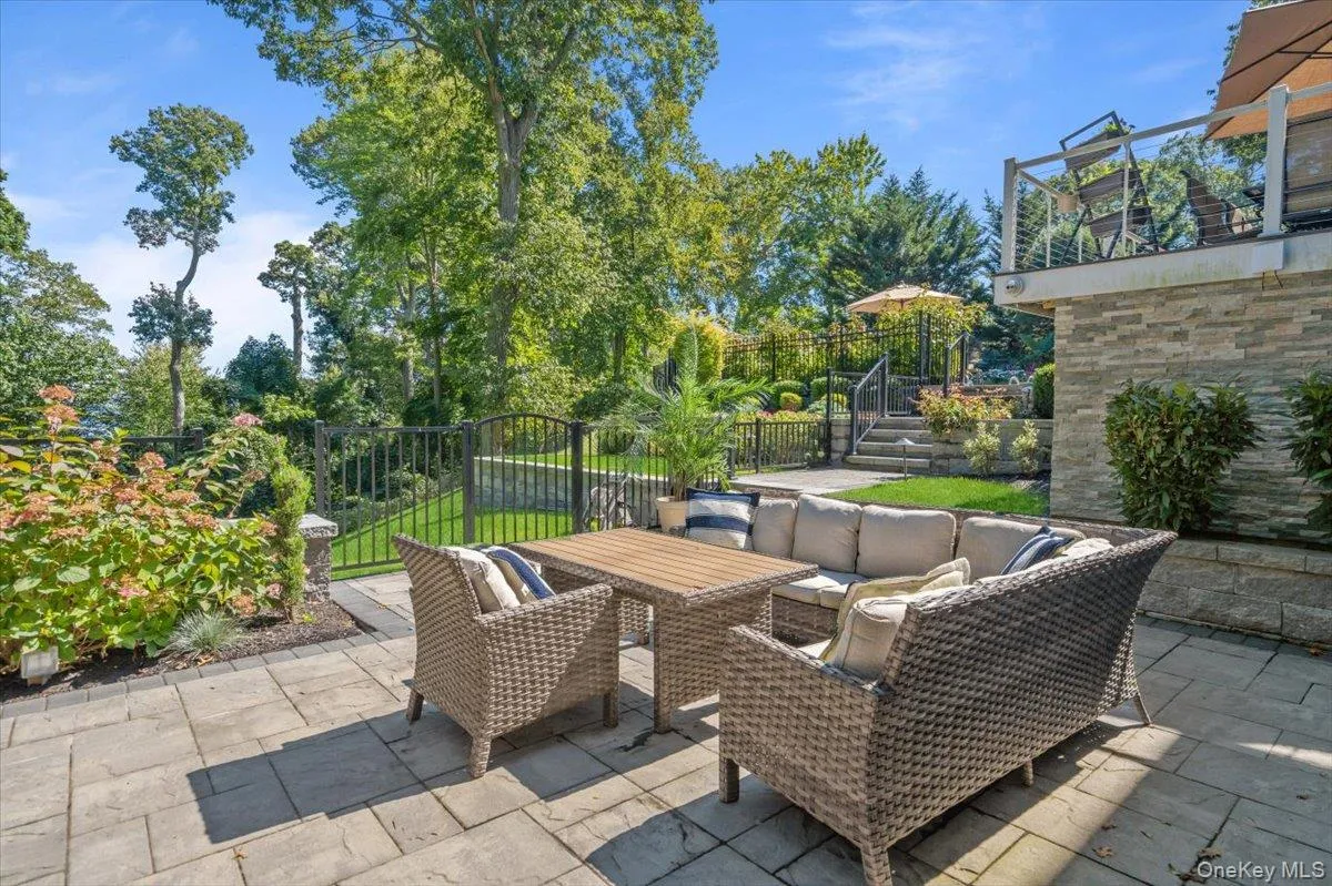 5 Coon Hollow Road, Huntington, NY, 5 Bedrooms Bedrooms, 12 Rooms Rooms,5 BathroomsBathrooms,Residential,For Rent,Coon Hollow,0,1010038 5 Coon Hollow Road, Huntington, NY, 5 Bedrooms Bedrooms, 12 Rooms Rooms,5 BathroomsBathrooms,Residential,For Rent,Coon Hollow,0,1010038