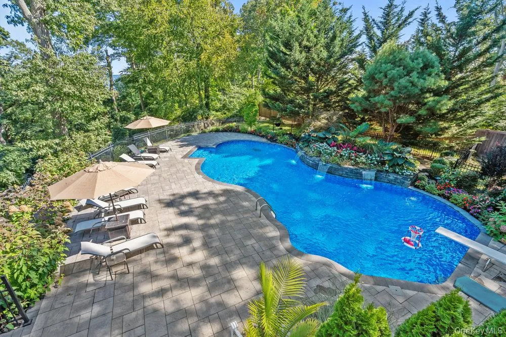 5 Coon Hollow Road, Huntington, NY, 5 Bedrooms Bedrooms, 12 Rooms Rooms,5 BathroomsBathrooms,Residential,For Rent,Coon Hollow,0,1010038 5 Coon Hollow Road, Huntington, NY, 5 Bedrooms Bedrooms, 12 Rooms Rooms,5 BathroomsBathrooms,Residential,For Rent,Coon Hollow,0,1010038