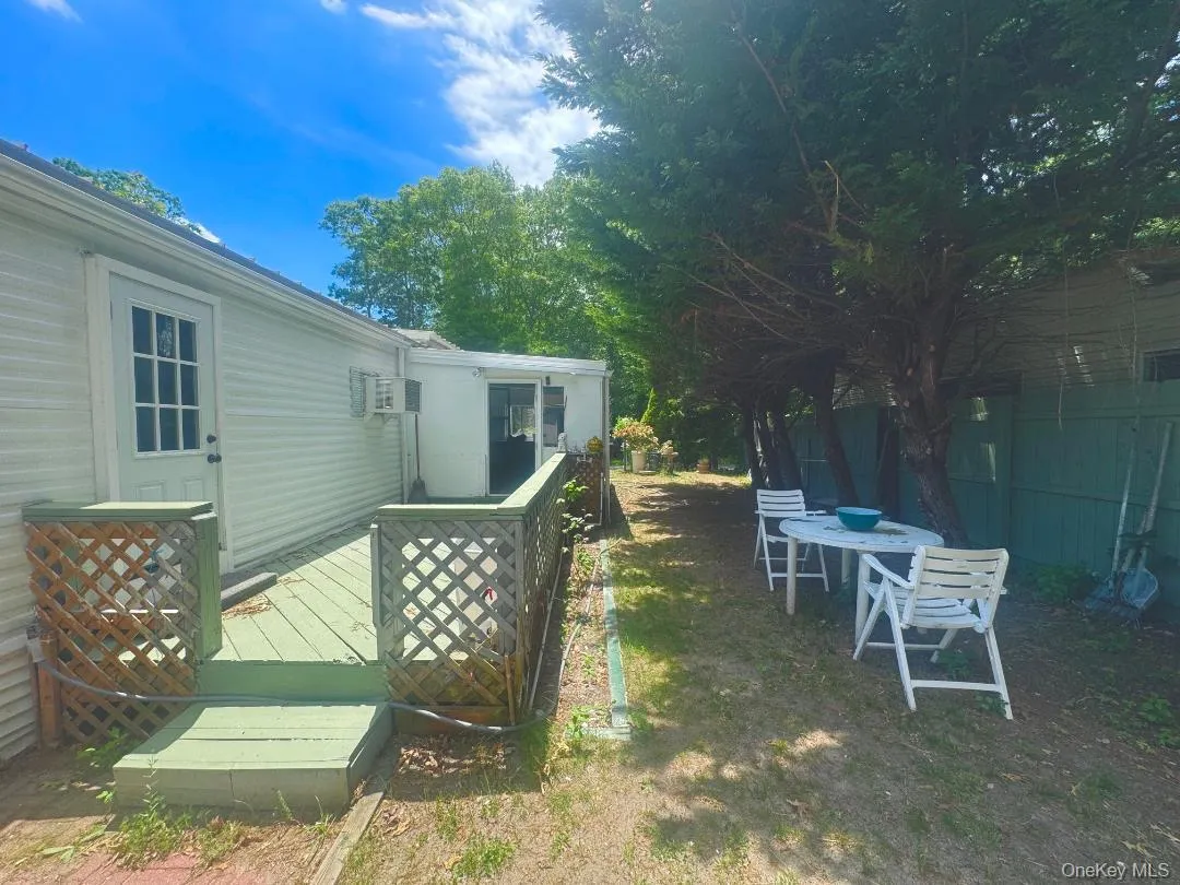 620 #25 Montauk Highway Unit 25, Southampton, New York 11978
