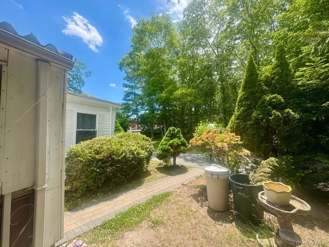 620 #25 Montauk Highway Unit 25, Southampton, New York 11978