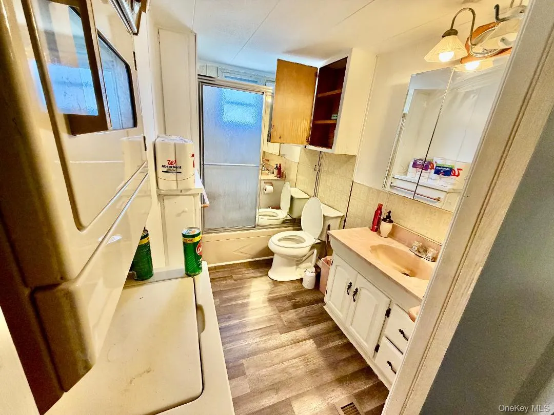 620 #25 Montauk Highway Unit 25, Southampton, New York 11978