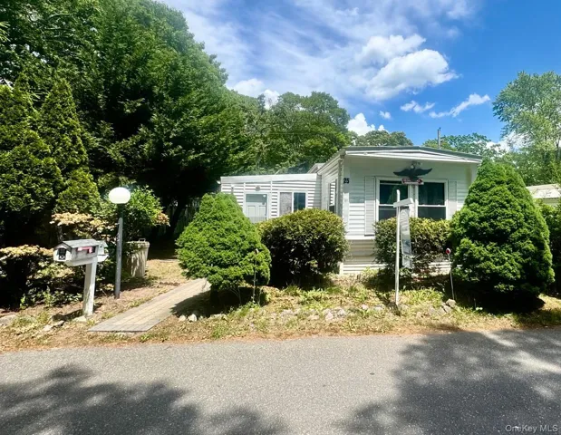 620 #25 Montauk Highway Unit 25, Southampton, New York 11978
