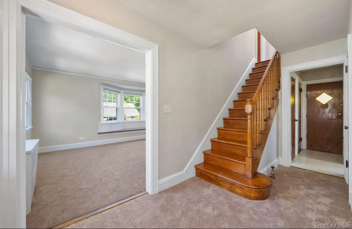 254 Lee Avenue, Yonkers, NY, 3 Bedrooms Bedrooms, 9 Rooms Rooms,1 BathroomBathrooms,Residential,For Rent,Lee,0,1010040 254 Lee Avenue, Yonkers, NY, 3 Bedrooms Bedrooms, 9 Rooms Rooms,1 BathroomBathrooms,Residential,For Rent,Lee,0,1010040