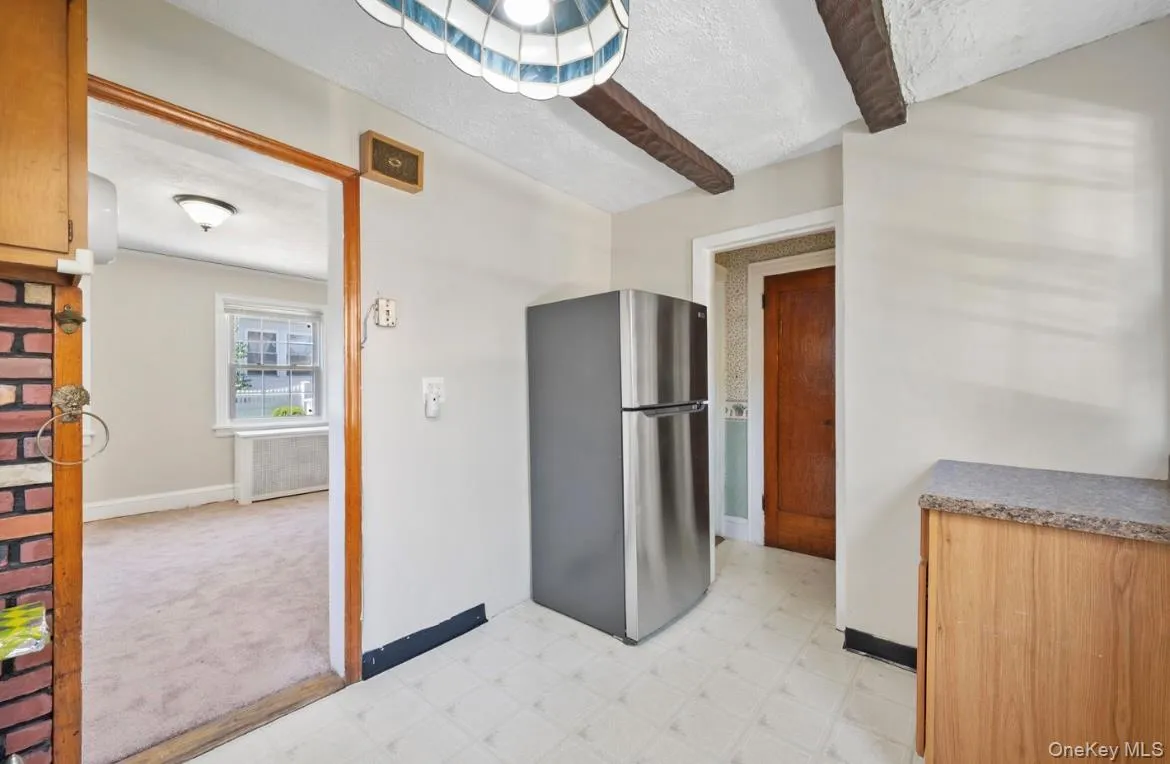254 Lee Avenue, Yonkers, NY, 3 Bedrooms Bedrooms, 9 Rooms Rooms,1 BathroomBathrooms,Residential,For Rent,Lee,0,1010040 254 Lee Avenue, Yonkers, NY, 3 Bedrooms Bedrooms, 9 Rooms Rooms,1 BathroomBathrooms,Residential,For Rent,Lee,0,1010040